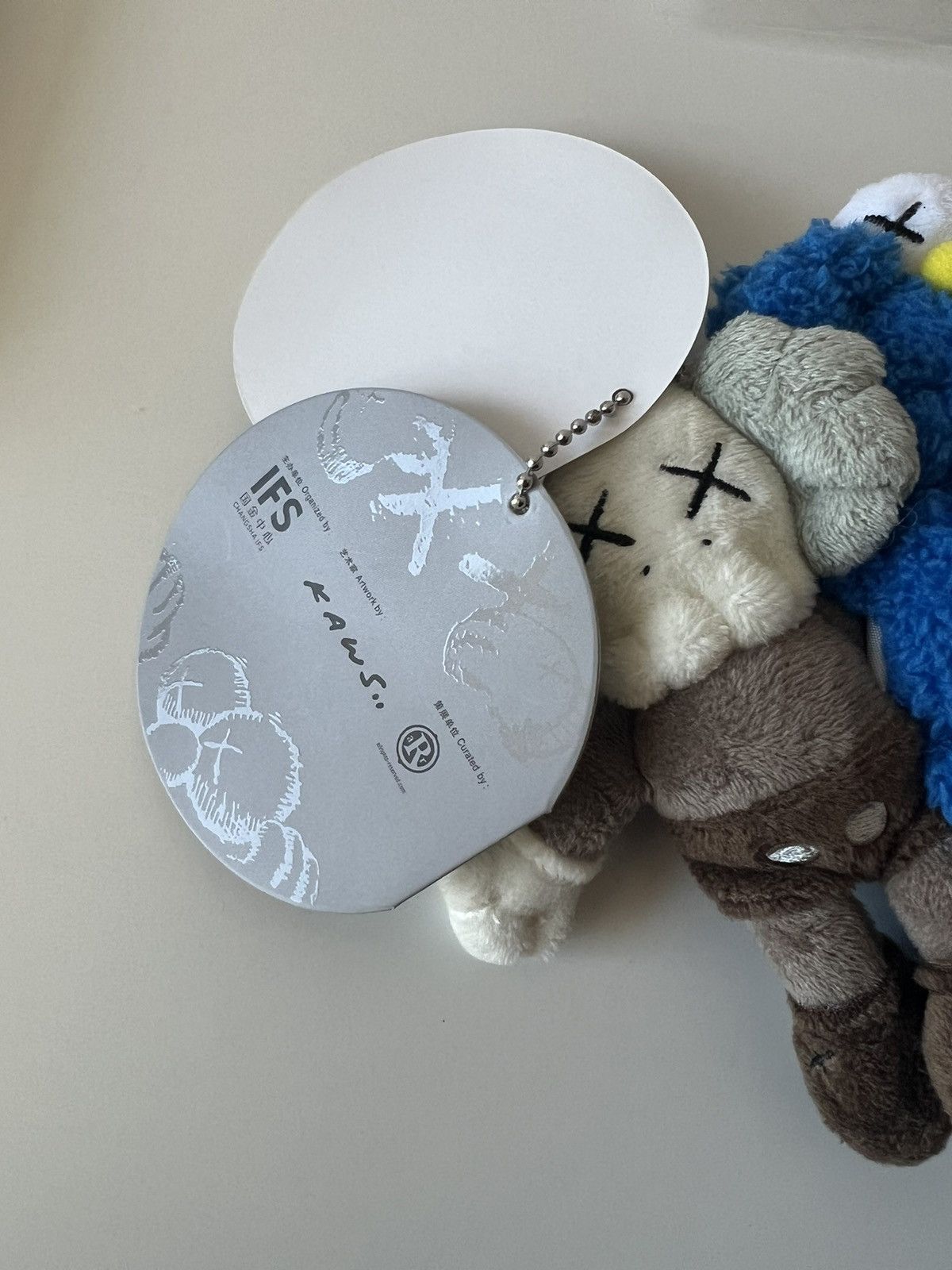 Kaws Kaws Seeing/Watching plush keychain kaws holiday Size ONE SIZE - 3 Thumbnail