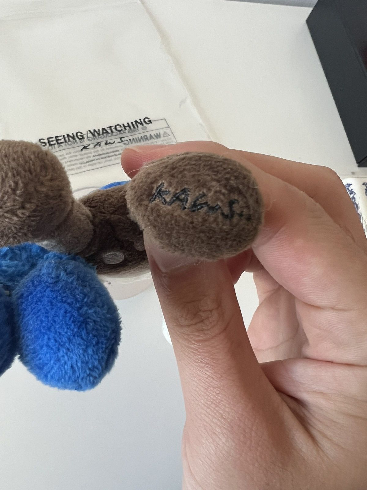 Kaws Kaws Seeing/Watching plush keychain kaws holiday Size ONE SIZE - 9 Thumbnail