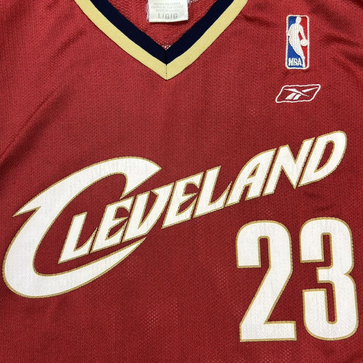 NBA Reebok Lebron James Cleveland Cavaliers Jersey Large NBA Size US L / EU 52-54 / 3 - 4 Thumbnail