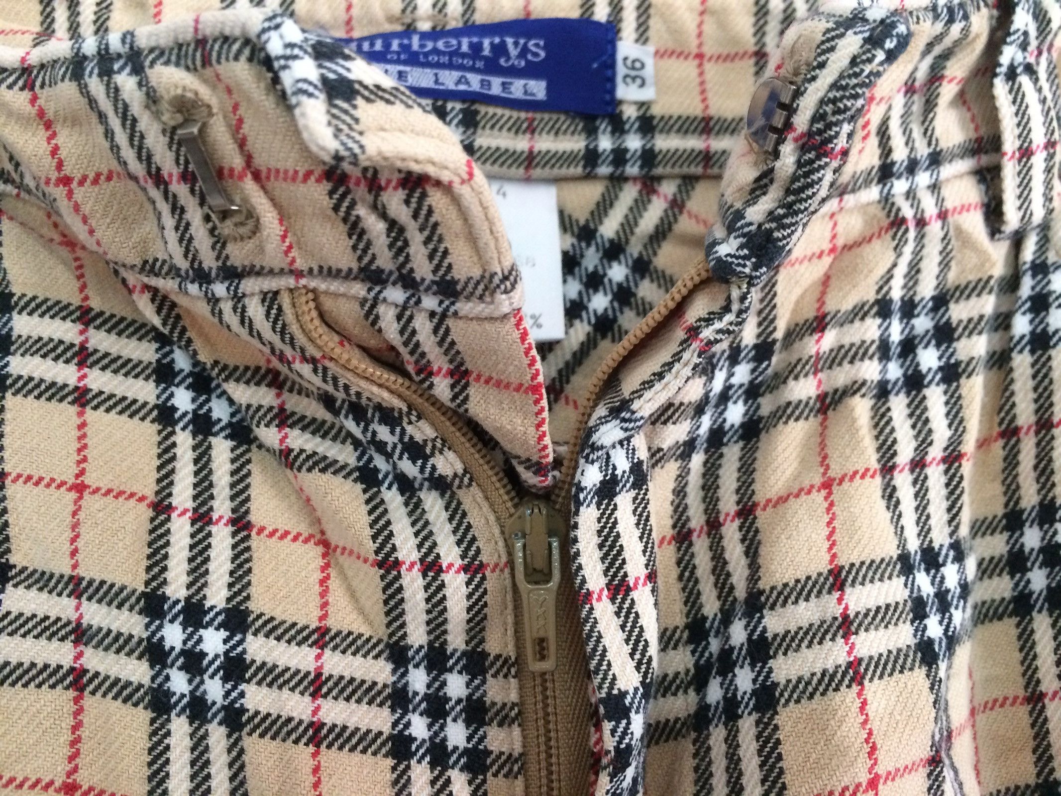 Burberry 🔥🔥Burberrys Blue Label Nova Check Pants Size US 26 / EU 42 - 10 Thumbnail