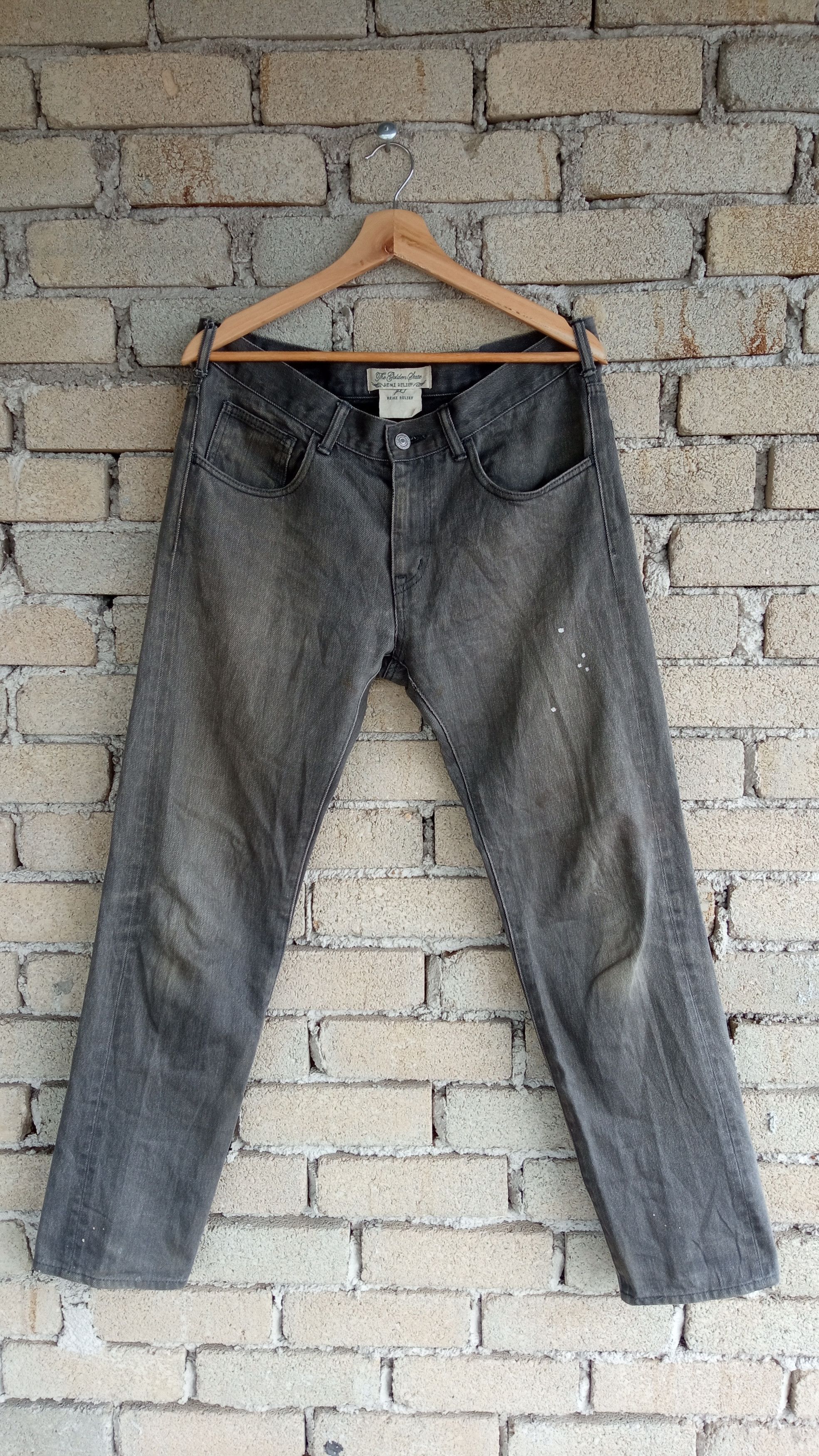 Japanese Brand × Remi Relief × Vintage 🔥🔥Japanese Brand Remi Relief Distressed Jeans Denim Size US 34 / EU 50 - 1 Thumbnail