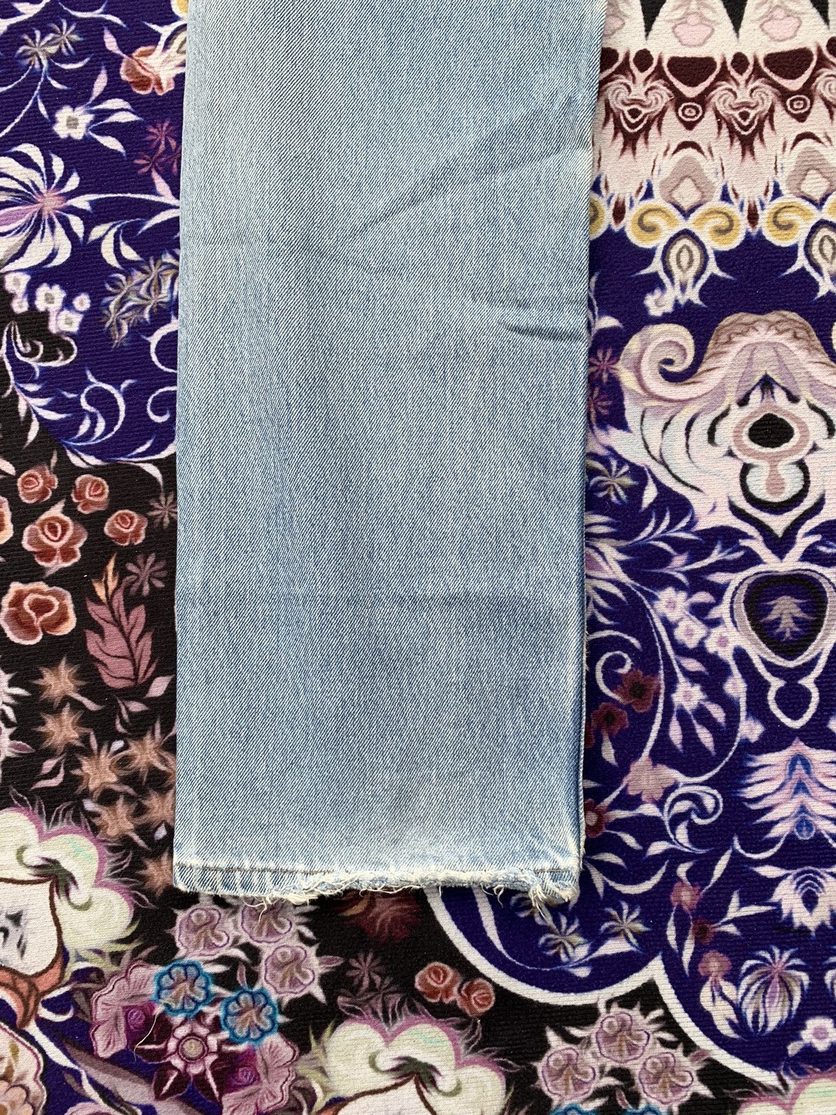 Levi's Vintage Levis 501 Faded Distresed Denim Size US 32 / EU 48 - 11 Thumbnail