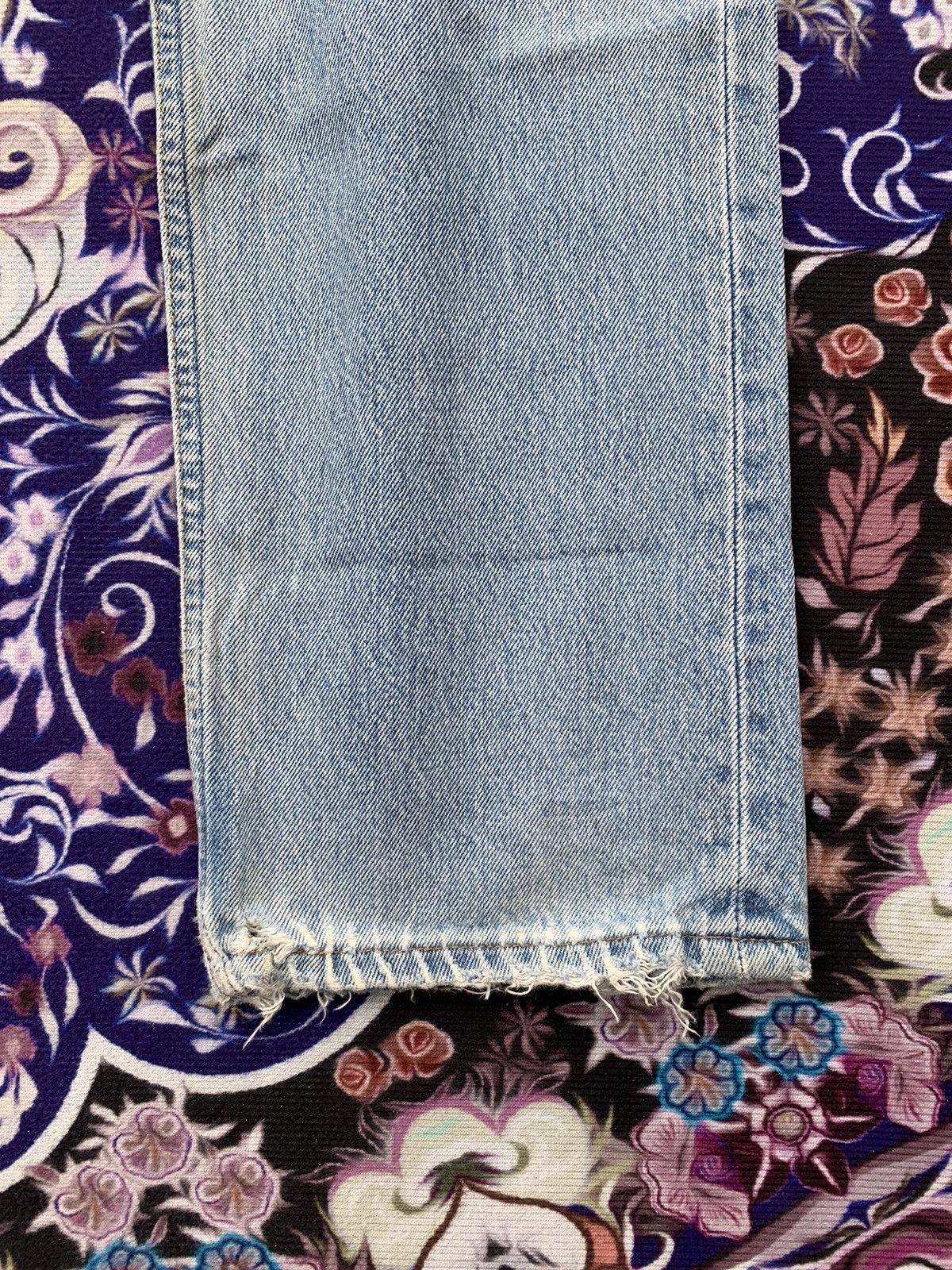 Levi's Vintage Levis 501 Faded Distresed Denim Size US 32 / EU 48 - 2 Thumbnail