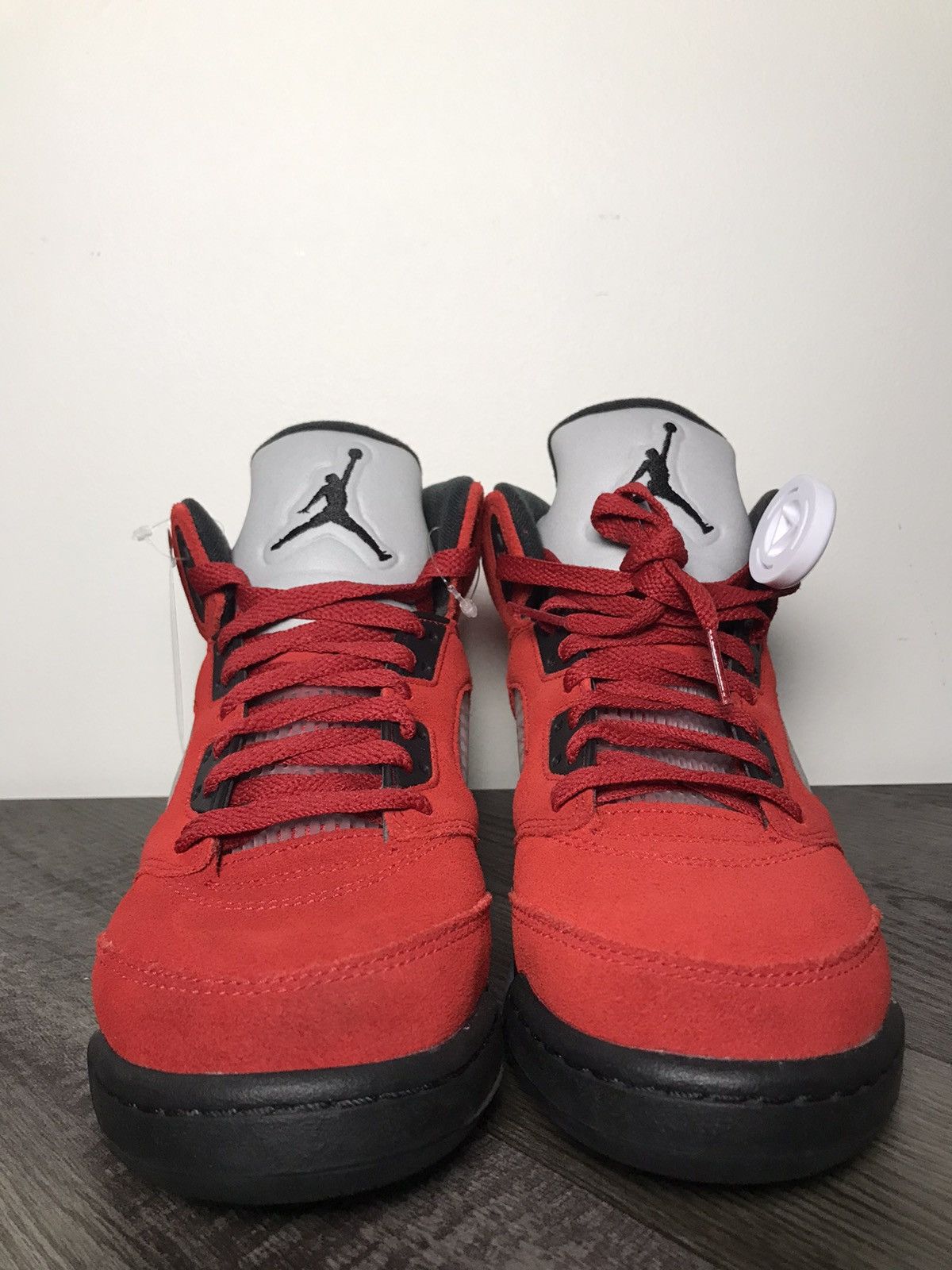 Jordan Brand × Nike Air Jordan 5 Raging Bulls GS Size US 6 / EU 39 - 2 Thumbnail