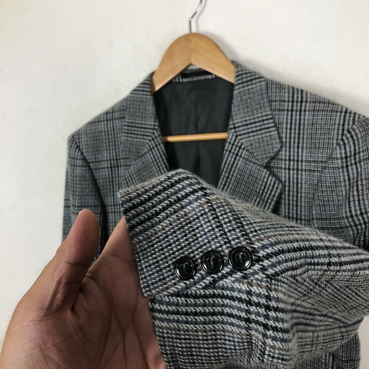 Vintage VINTAGE VALENTE VALENTINO TARTAN DESIGN CASUAL COAT Size US M / EU 48-50 / 2 - 5 Thumbnail