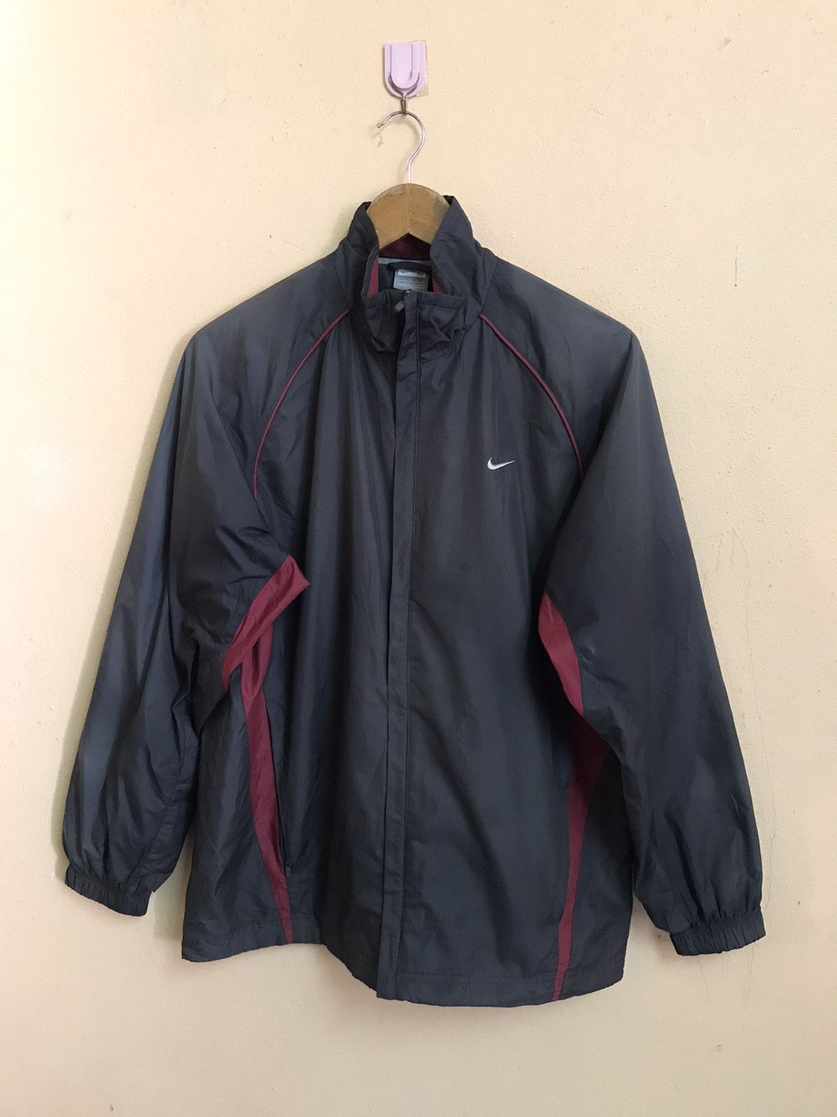 Nike × Nike ACG NIKE SWOOSH OVERSIZED WINDBREAKER JACKET Size US M / EU 48-50 / 2 - 2 Thumbnail