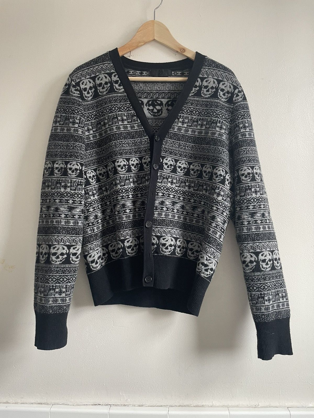 Alexander McQueen AW06 Caviar Skull Cardigan Size US S / EU 44-46 / 1 - 1 Thumbnail