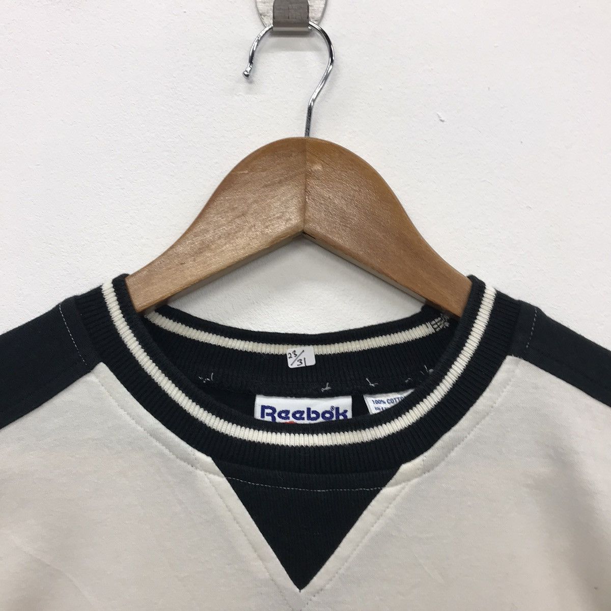 Reebok × Vintage *Rare!! Vintage Reebok Spellout Embroidery Tee Size US L / EU 52-54 / 3 - 3 Thumbnail