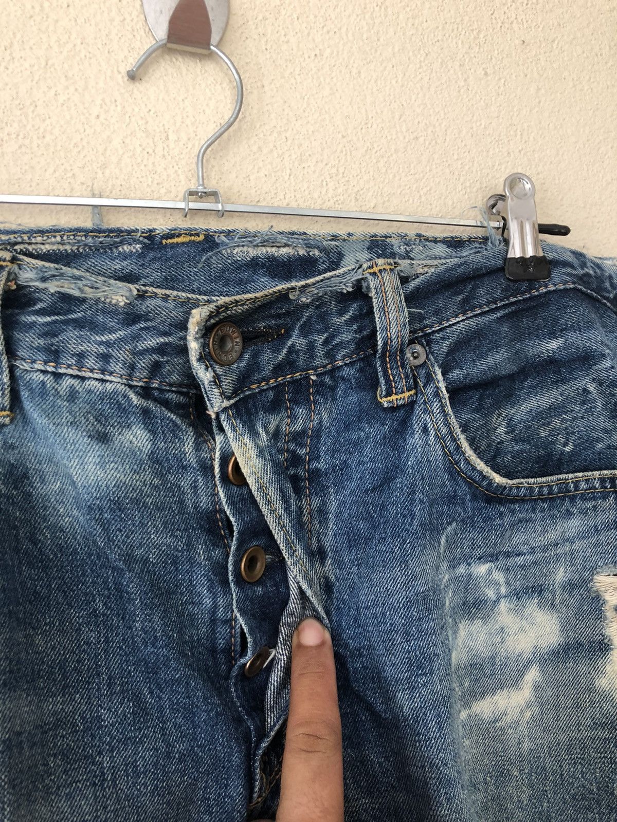 Edwin Edwin Disstressed Acid Wash Selvedge Shorts Size US 30 / EU 46 - 9 Thumbnail
