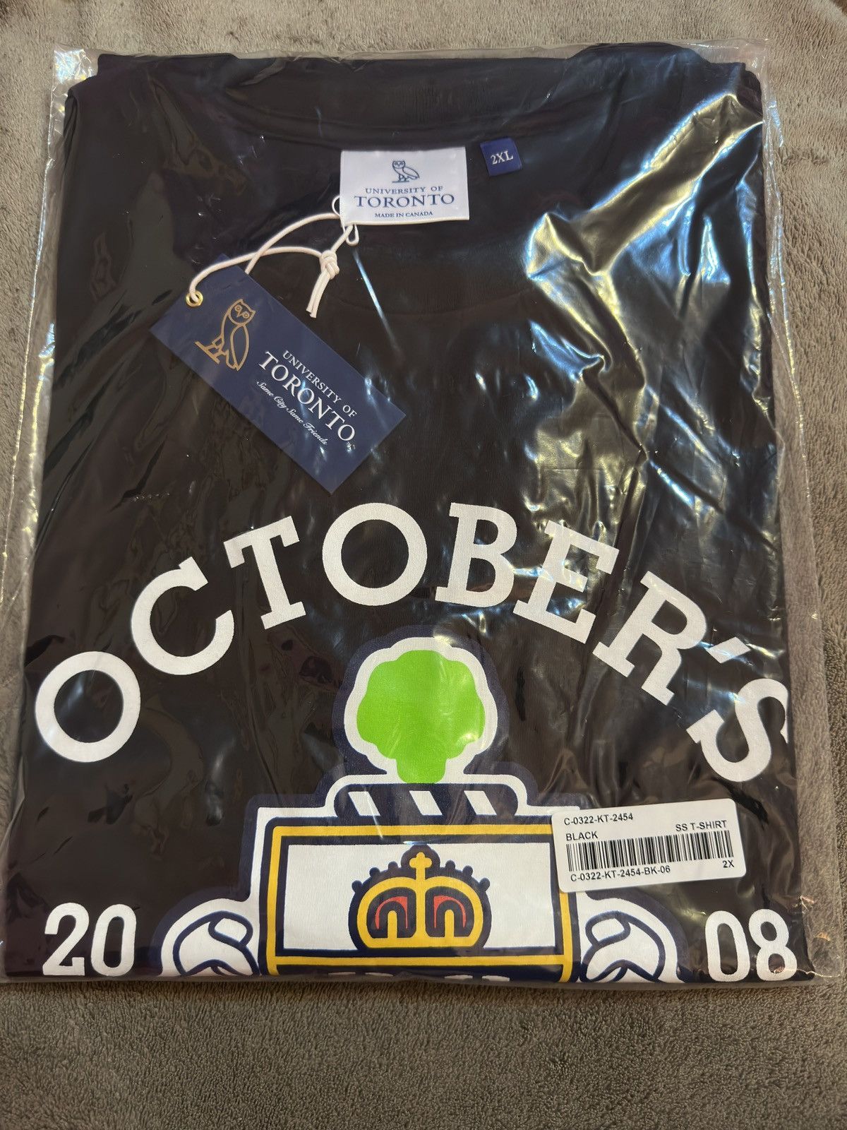 Drake × October's Very Own OVO x U of T (University of Toronto) T-SHIRT NEW with tags Size US XXL / EU 58 / 5 - 1 Thumbnail