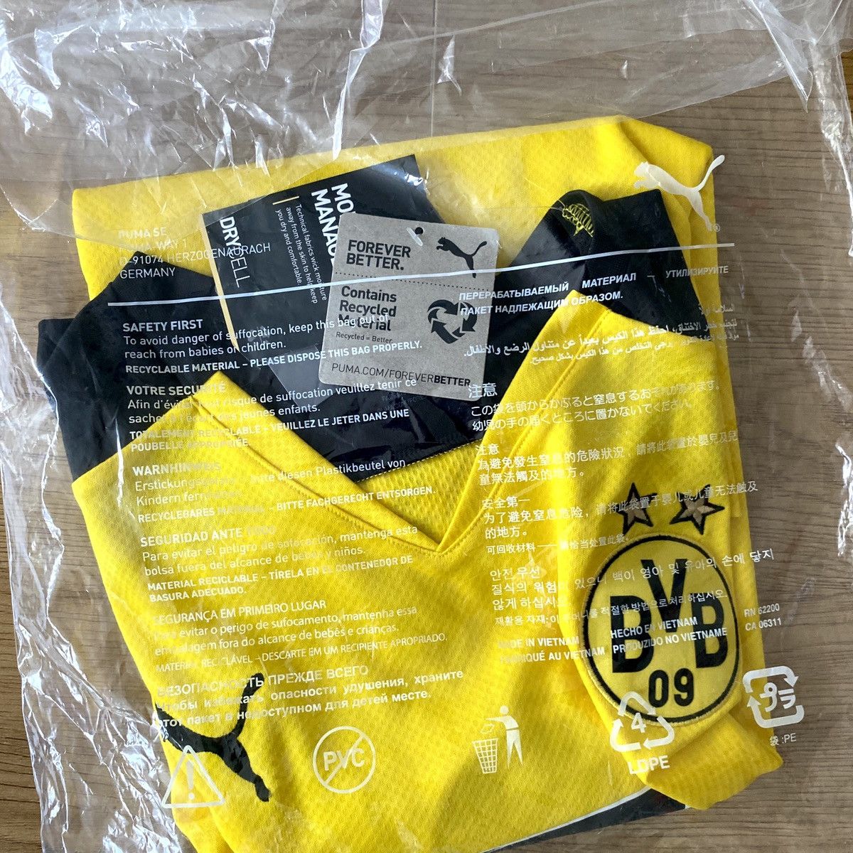 Nike × Vintage NWT 2022 Borussia Haaland Puma Soccer Jersey Size US M / EU 48-50 / 2 - 4 Thumbnail