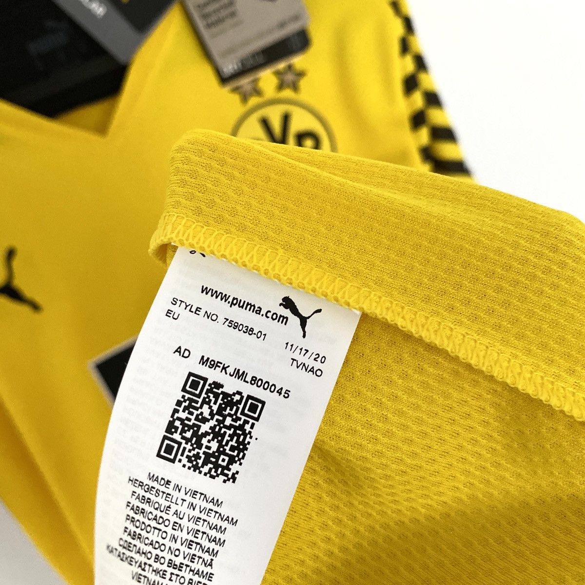 Nike × Vintage NWT 2022 Borussia Haaland Puma Soccer Jersey Size US M / EU 48-50 / 2 - 8 Thumbnail
