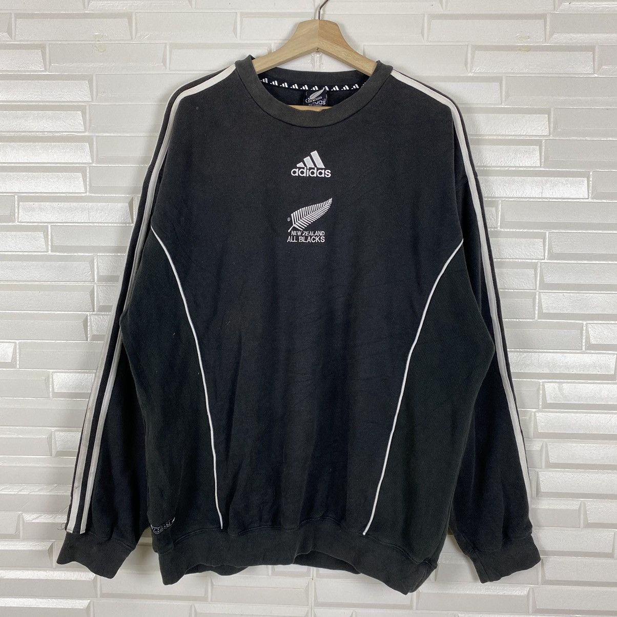 Adidas Adidas All Blacks Official Training Wear sweatshirt Size US L / EU 52-54 / 3 - 1 Thumbnail