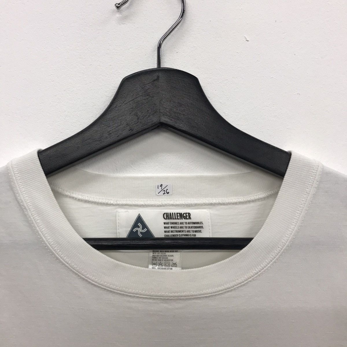 CHALLENGER × Japanese Brand *Rare!! CHALLENGER Skateboarder Tee Size US M / EU 48-50 / 2 - 4 Thumbnail