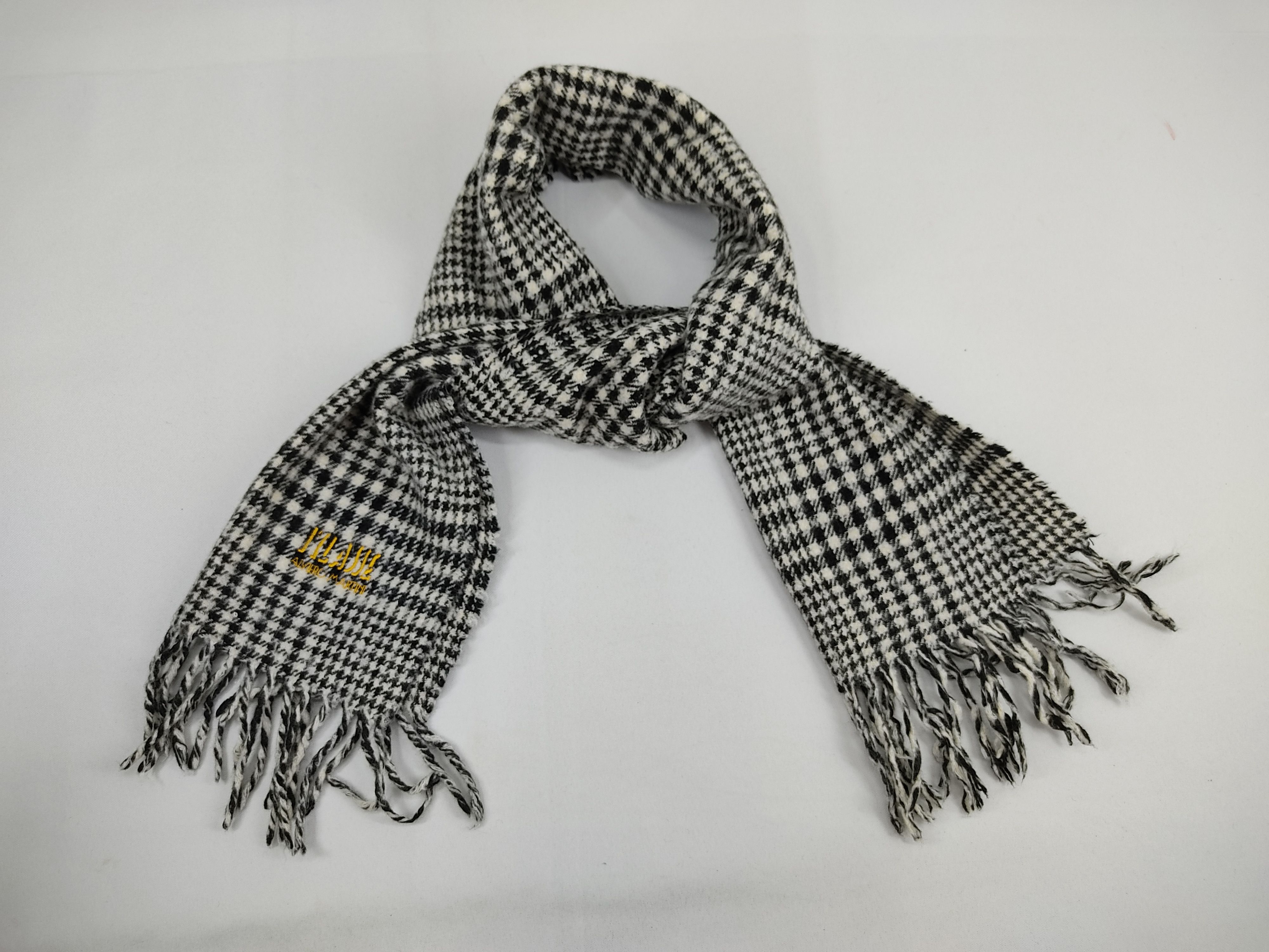 Alviero Martini Alviero Martini Scarf Muffler Plaid Checked Embroidery Logo Size ONE SIZE - 1 Thumbnail