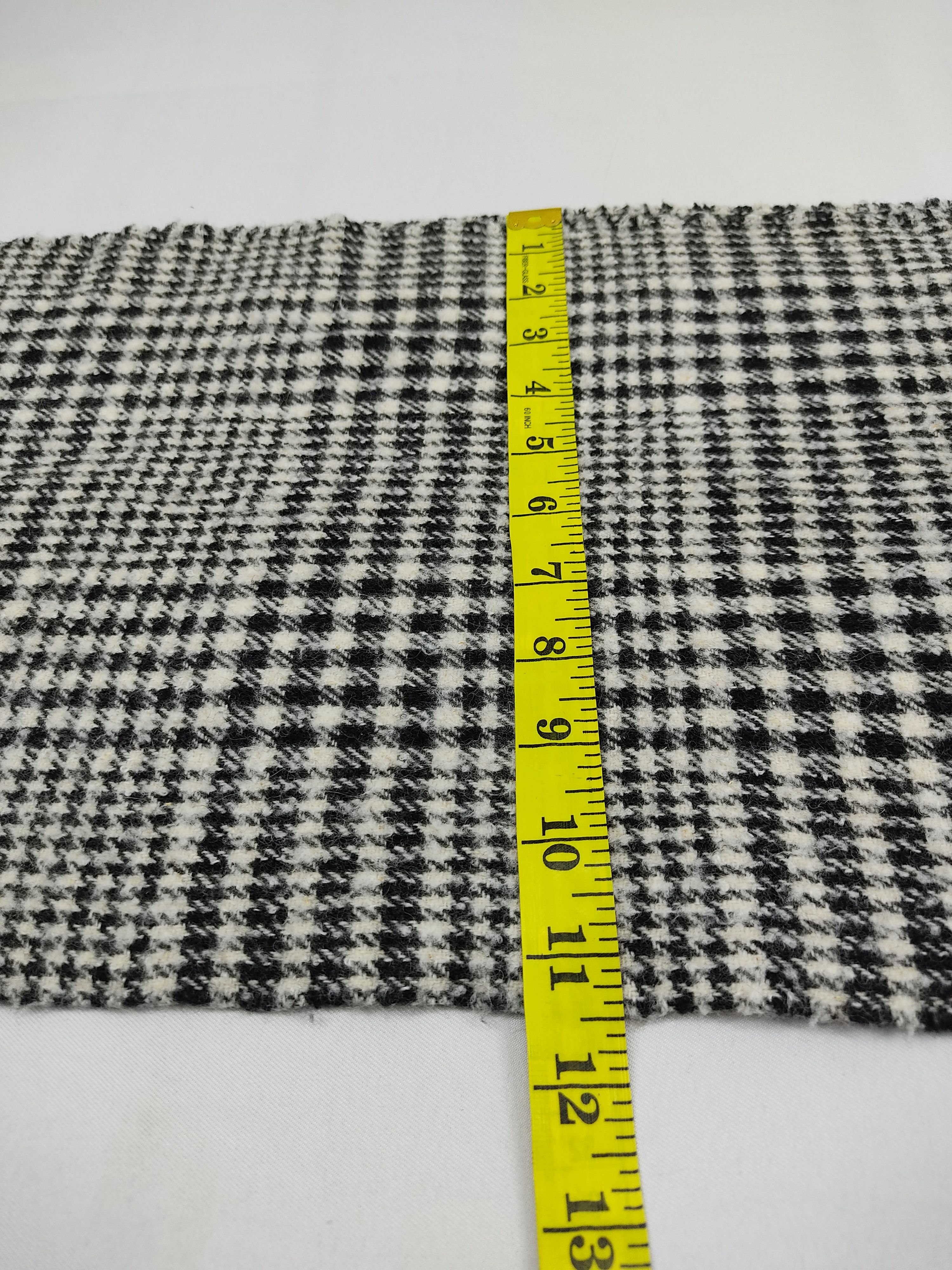 Alviero Martini Alviero Martini Scarf Muffler Plaid Checked Embroidery Logo Size ONE SIZE - 3 Thumbnail