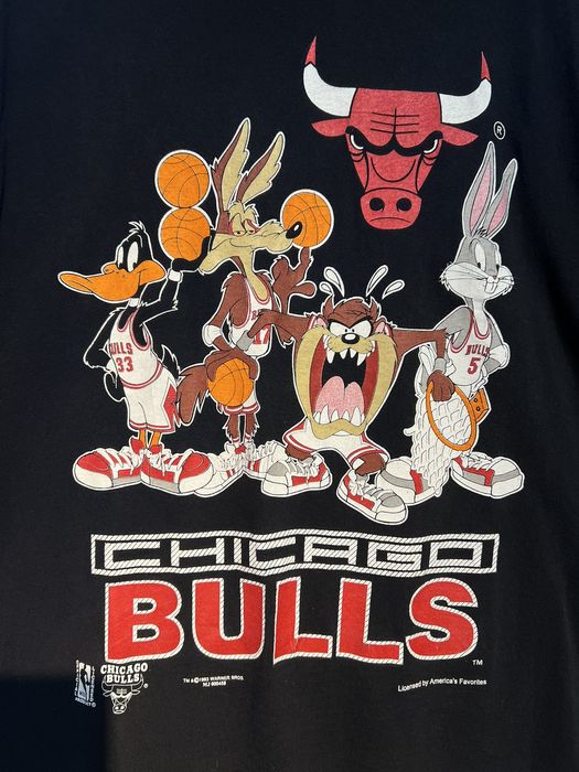 Vintage Vintage Looney Tunes Chicago Bulls NBA 1993 | Grailed