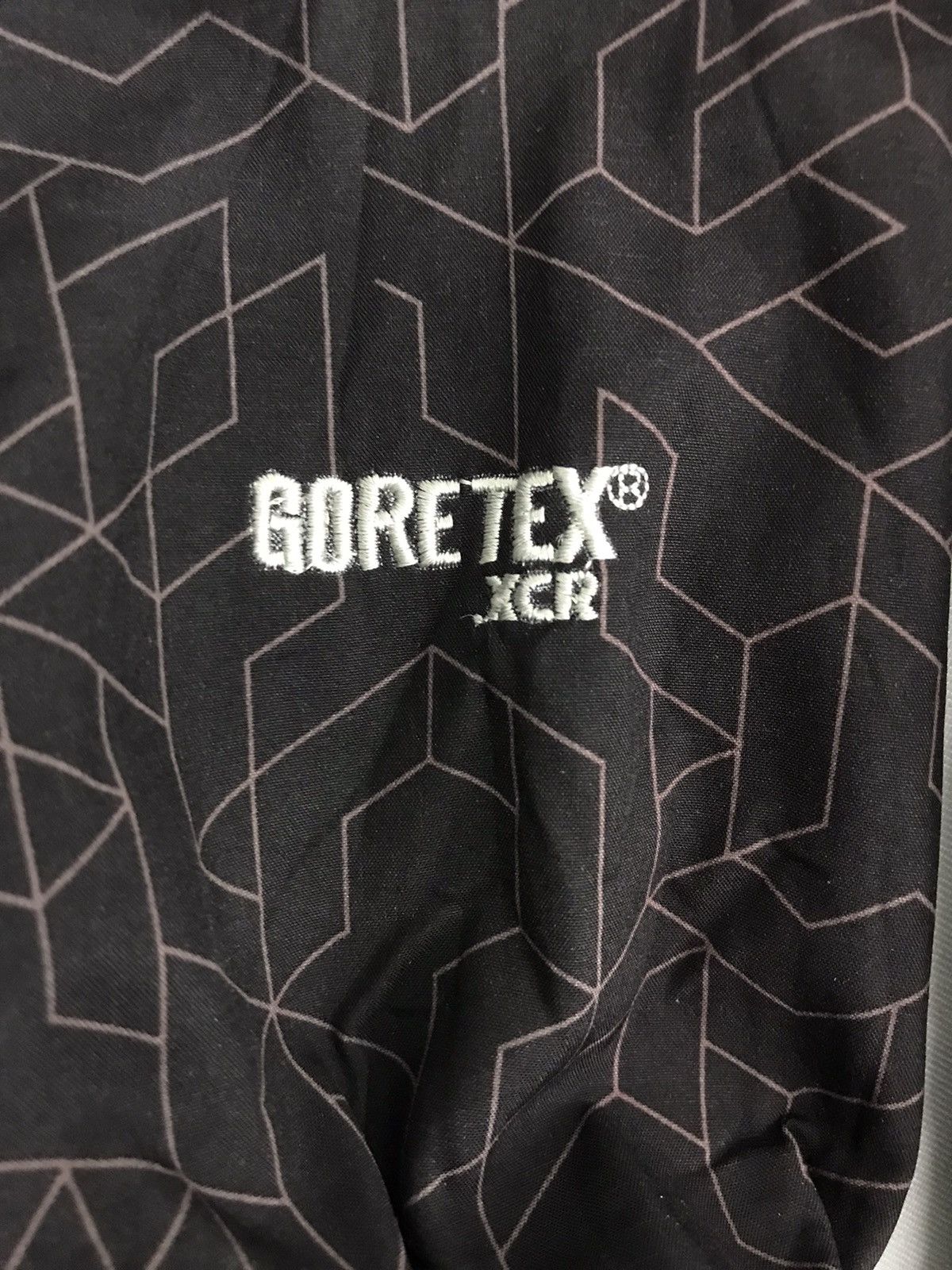 The North Face The North Face Summit Series Windbreaker Zipper Style Size US L / EU 52-54 / 3 - 10 Thumbnail