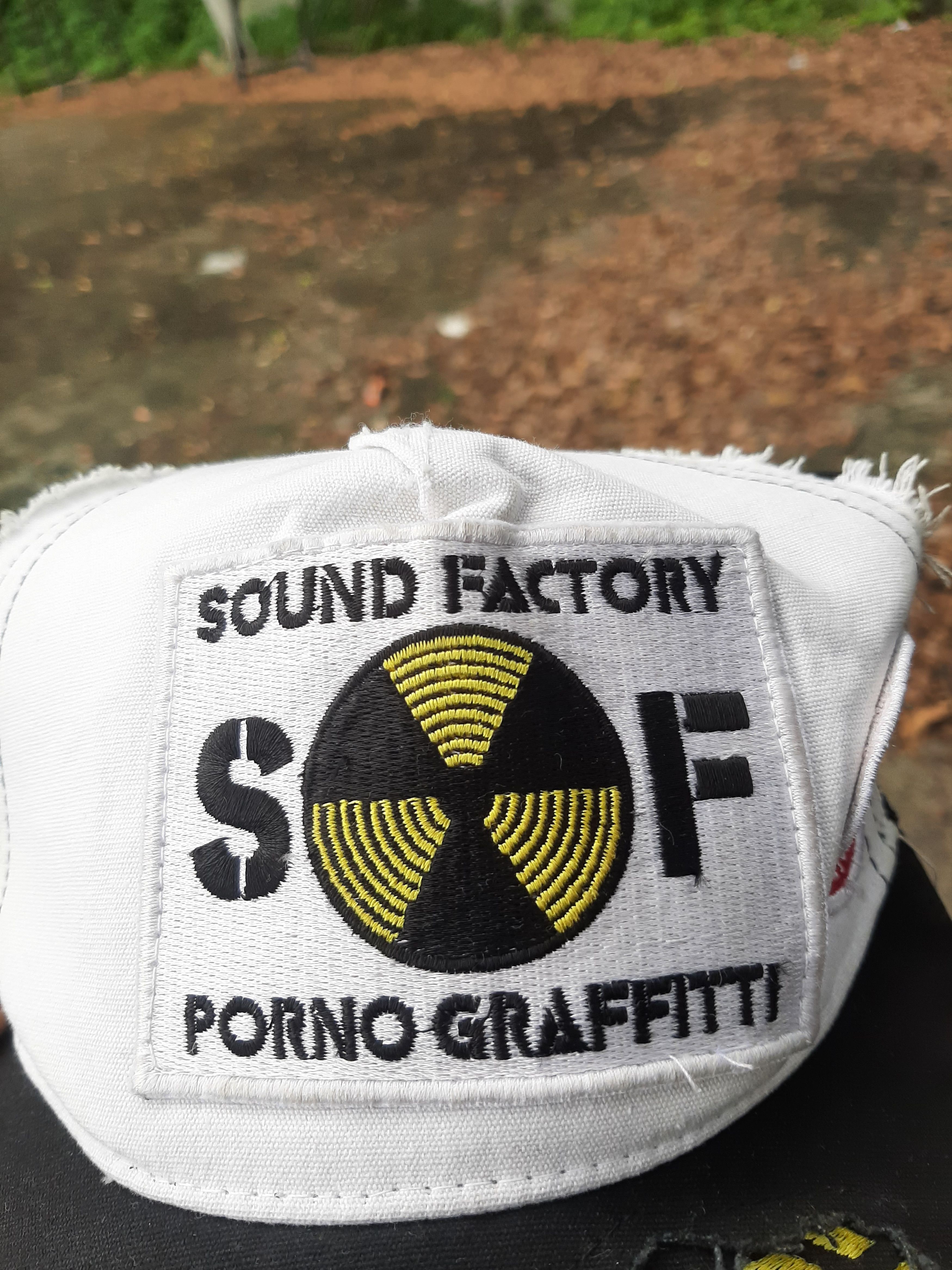 Japanese Brand Japan Sound Factory Porno Graffitti Trucker Streetwear Hats Size ONE SIZE - 6 Thumbnail