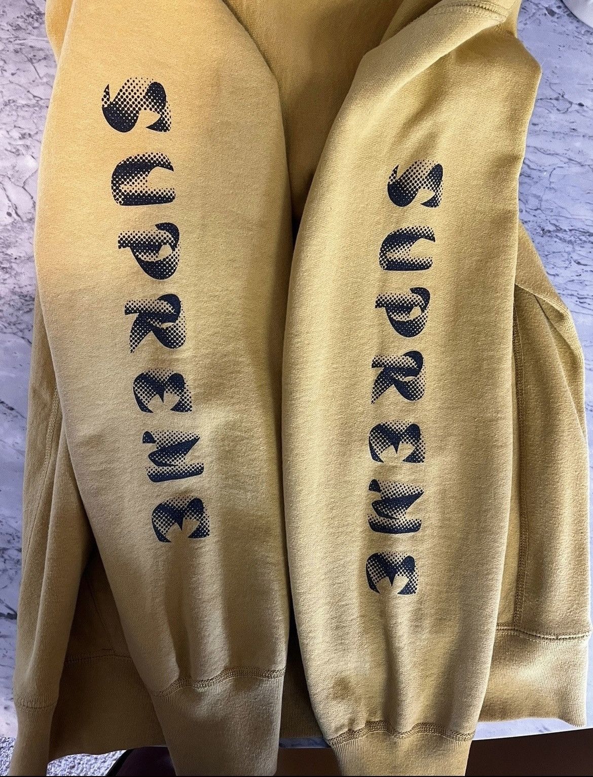 Supreme Supreme Gradient Sleeve Hoodie Size US L / EU 52-54 / 3 - 5 Thumbnail