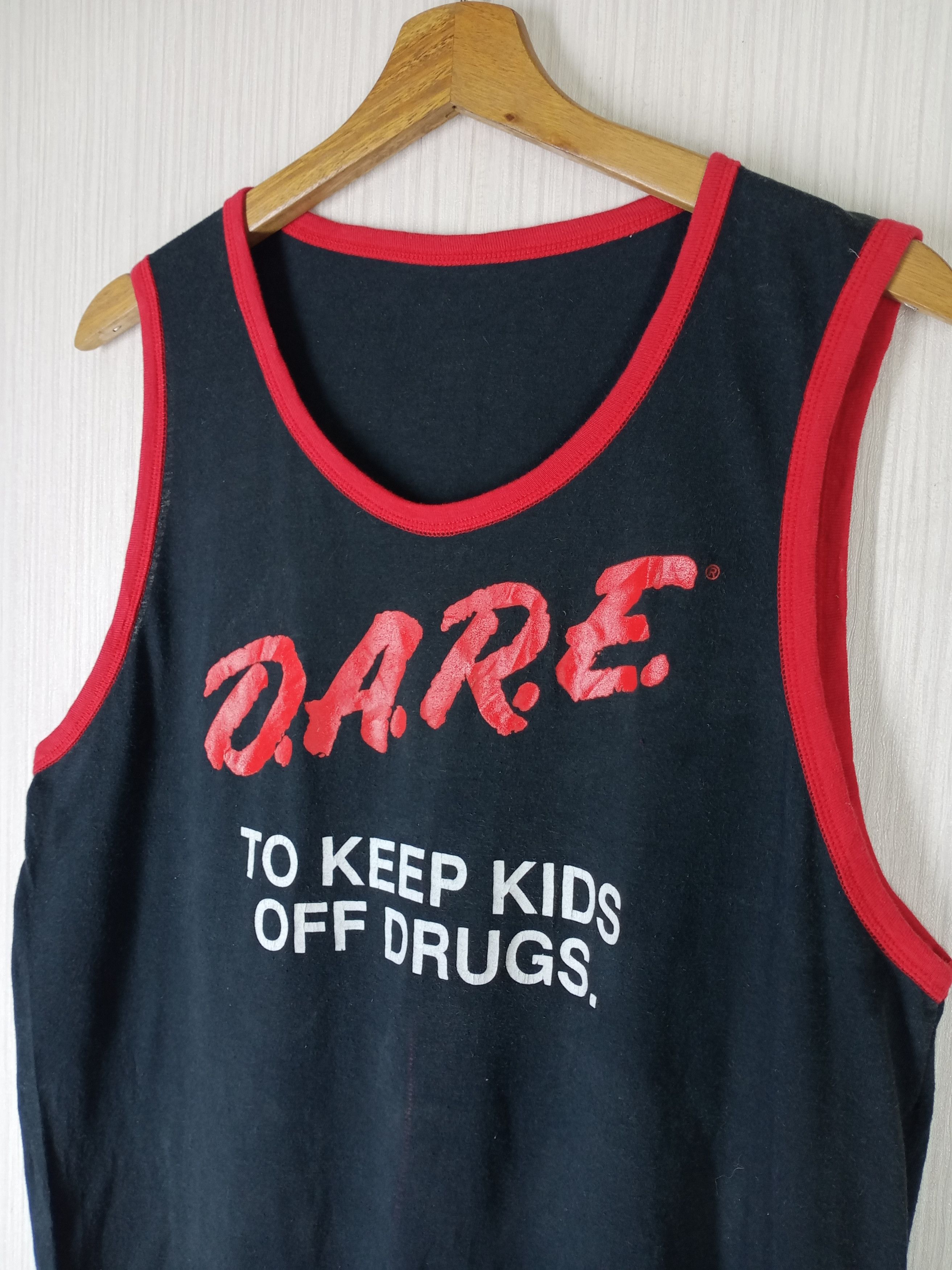 D.A.R.E Vintage 90's Single Sticth D.A.R.E Sleeveless Tshirt Size US L / EU 52-54 / 3 - 3 Thumbnail