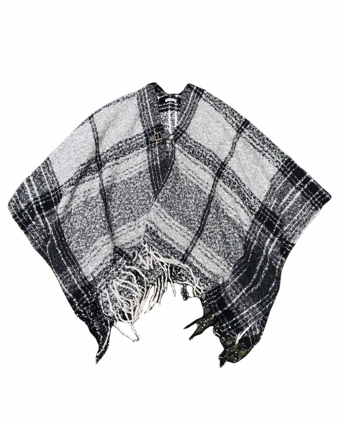 image of 2000S Sureve Knitt Keffiyeh Shemagh Poncho Cloak in White, Men's (Size Large)