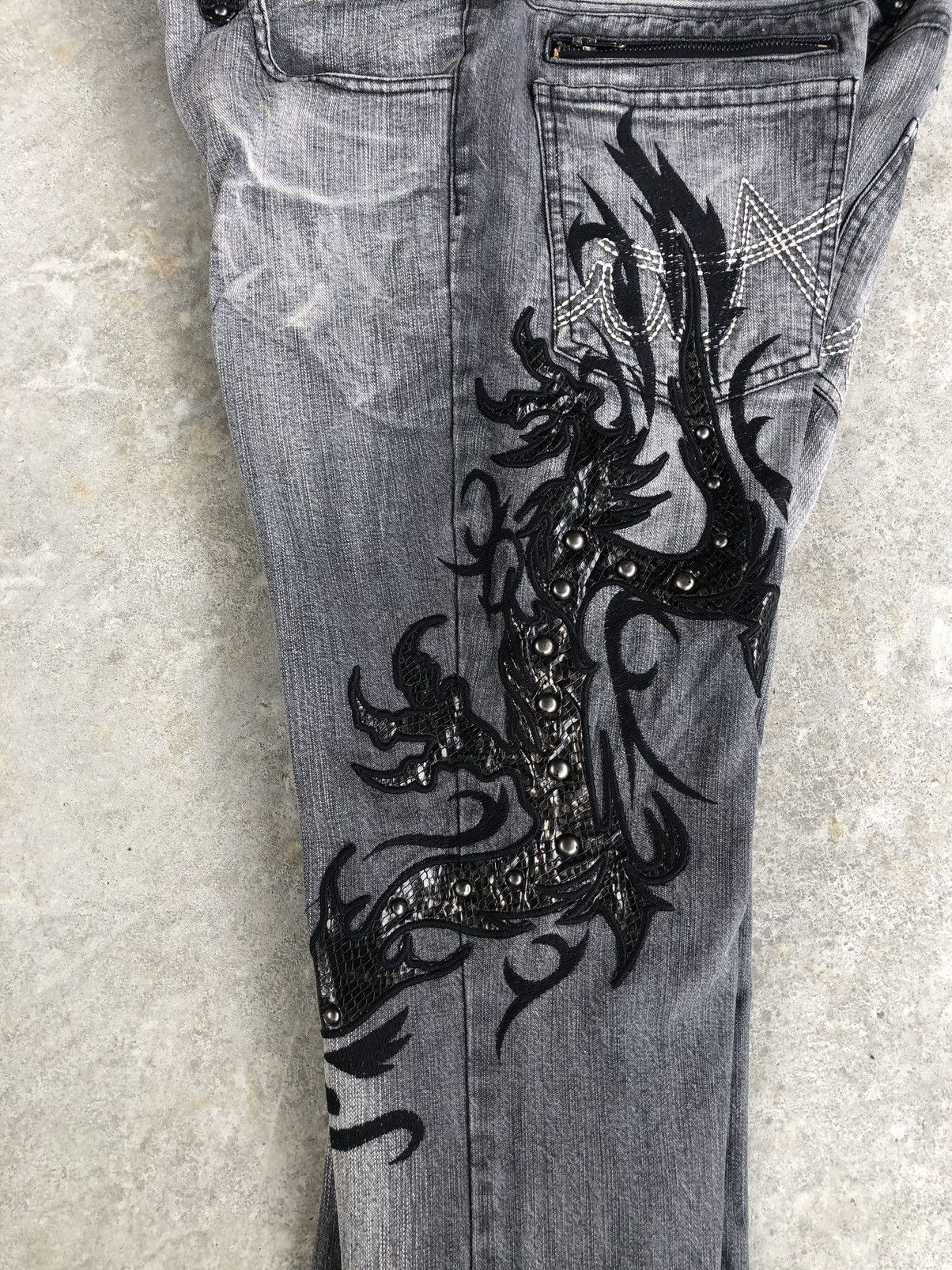 In The Attic In the attic Flared Jeans Distressed Jeans Embroidered Size US 33 - 13 Thumbnail