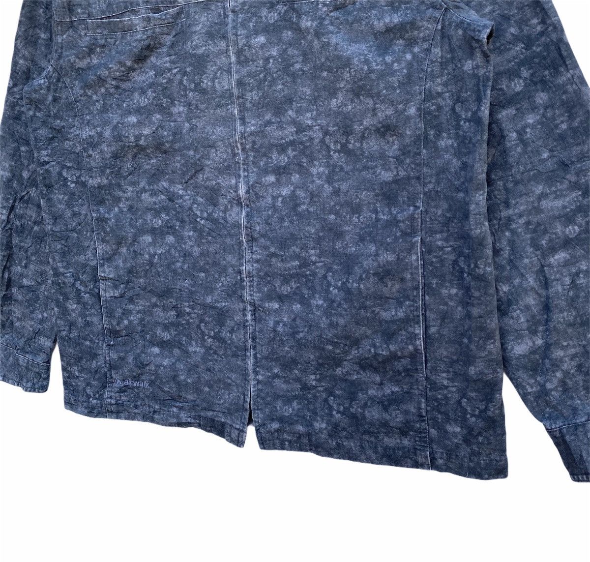 Airwalk × Vintage Vintage Airwalk Overprinted Digital Camouflage Jacket Size US L / EU 52-54 / 3 - 3 Thumbnail