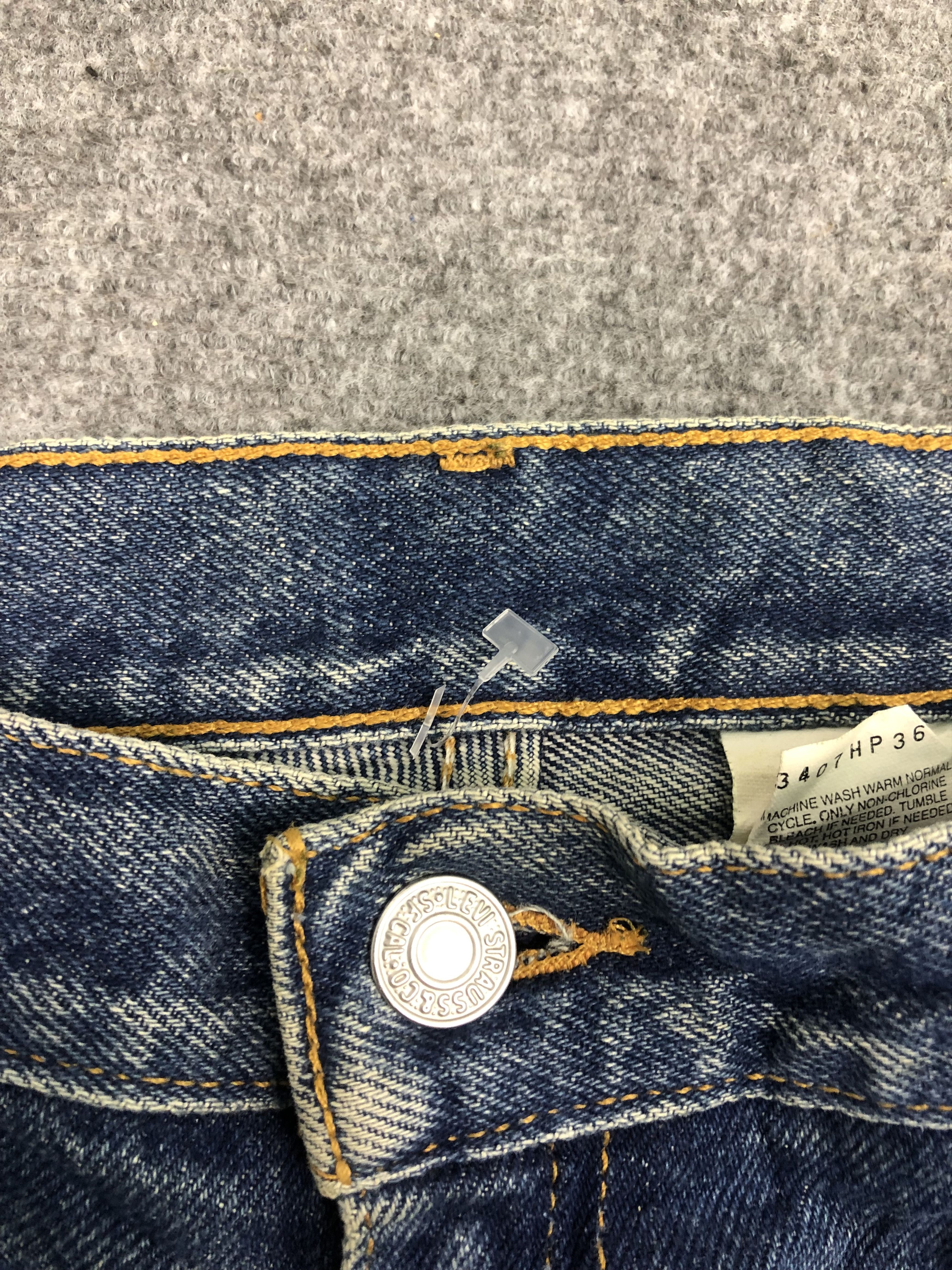 Levi's × Vintage Vintage Levis 550 Relaxed Fit Blue Denim DP0331 Size US 33 - 7 Thumbnail