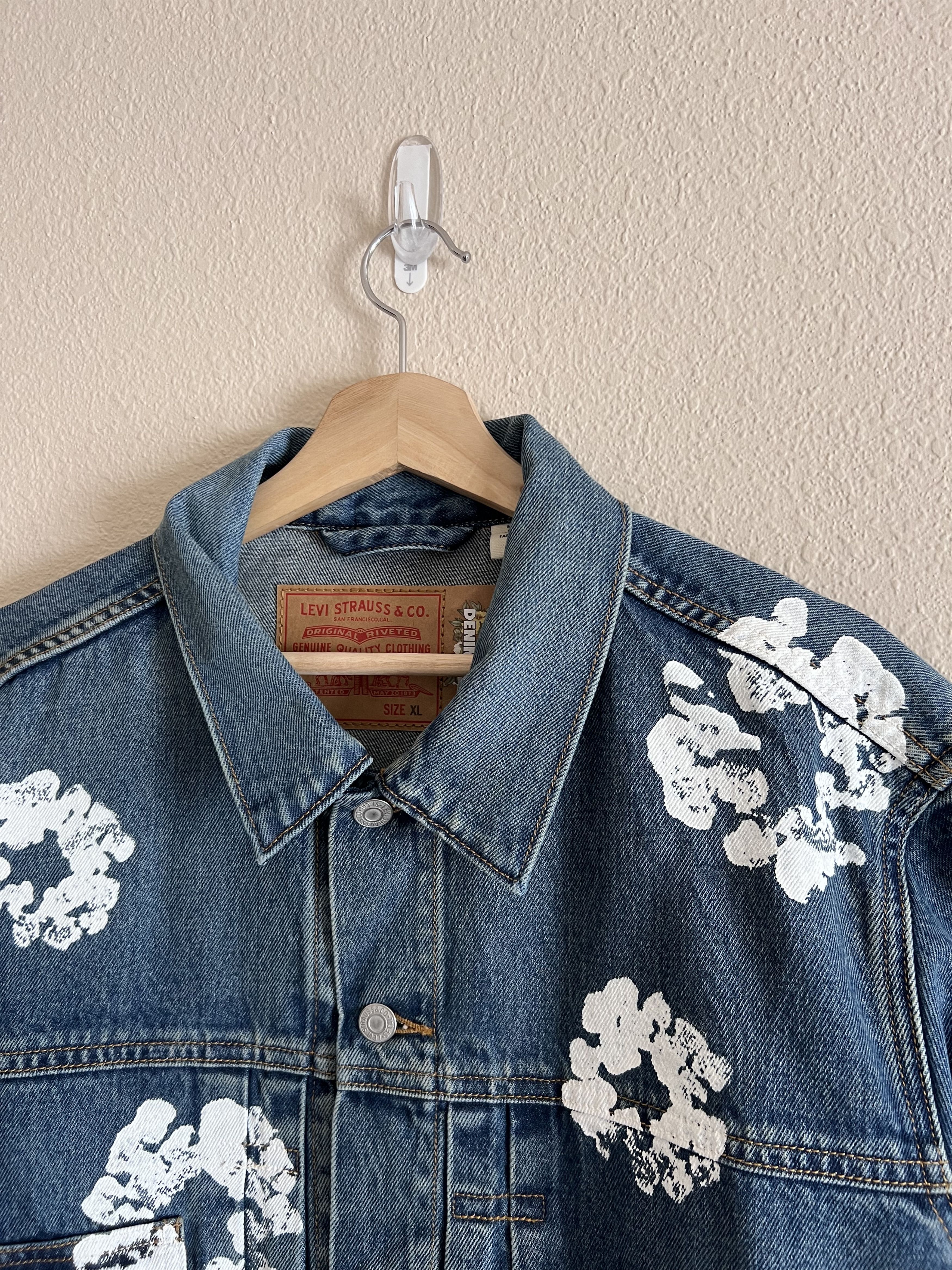 DENIM TEARS × Levi's Denim Tears Levi's Type 2 Printed Wreath Denim Jacket Dark Size US XL / EU 56 / 4 - 2 Thumbnail