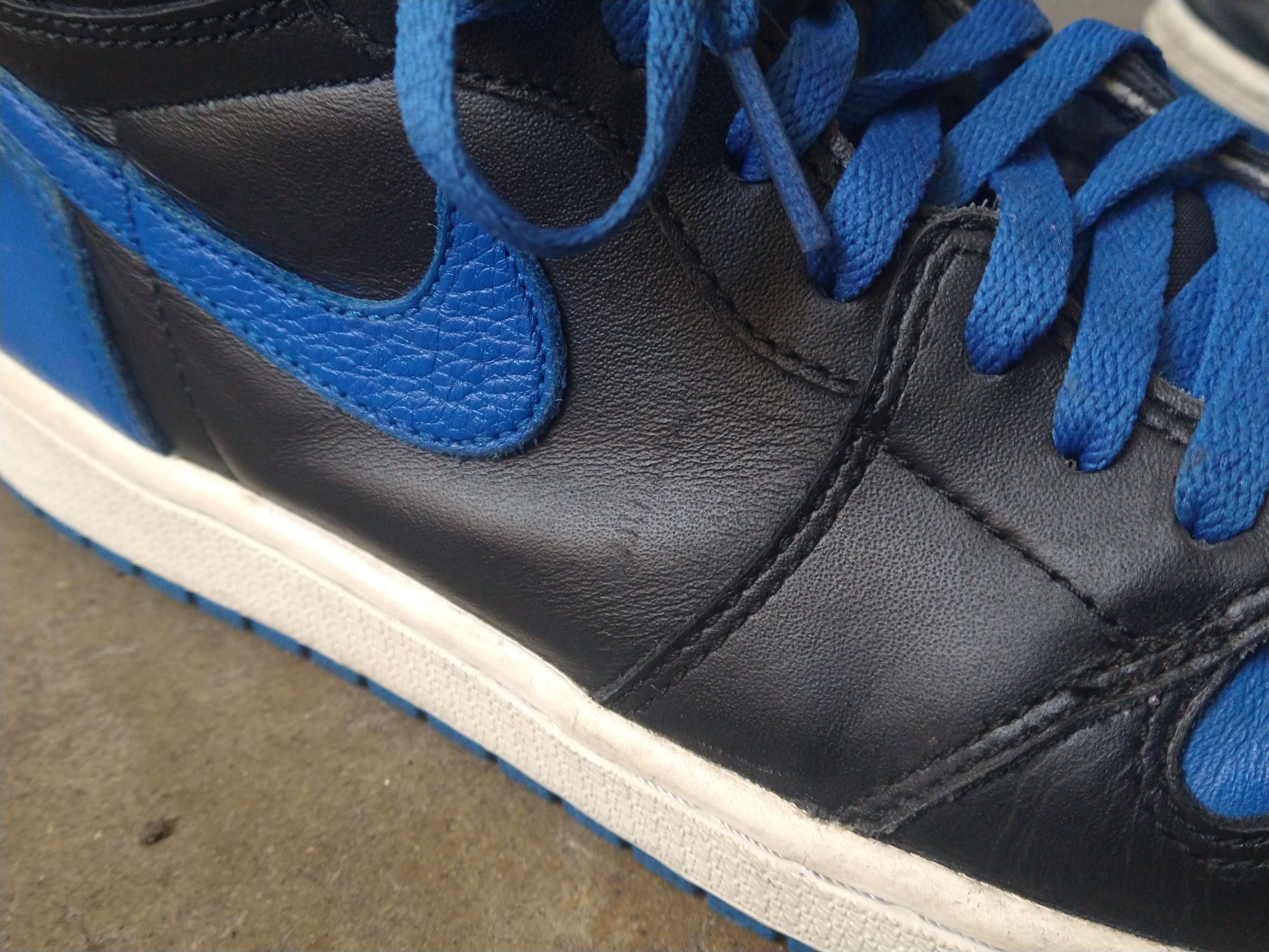 Jordan Brand Nike Air Jordan Retro 1 High OG Royals Size 10.5 555088-007 Size US 10.5 / EU 43-44 - 14 Thumbnail