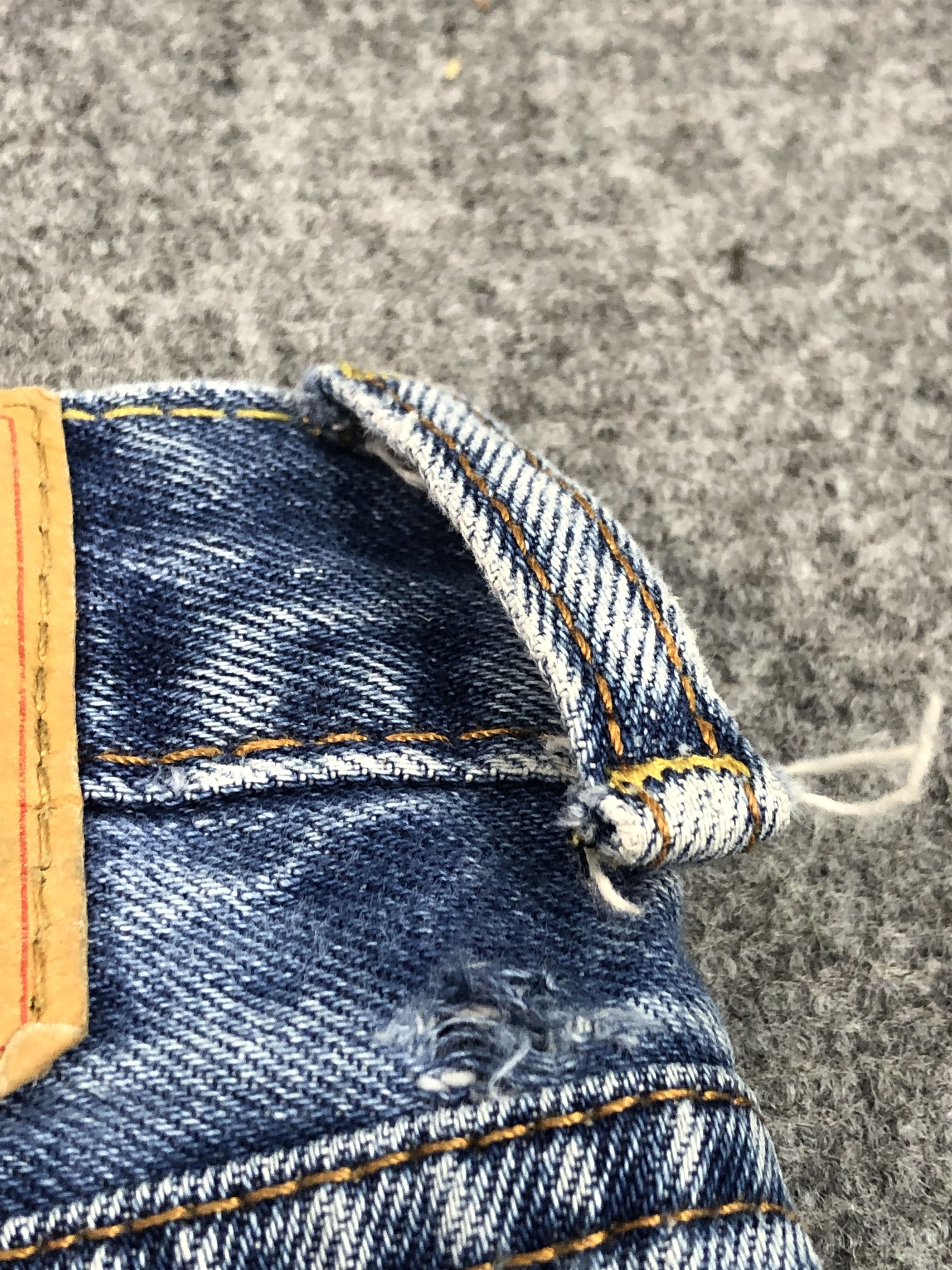 Levi's × Vintage Vintage Distressed Levis 550 Jeans DP0377 Size US 33 - 9 Thumbnail