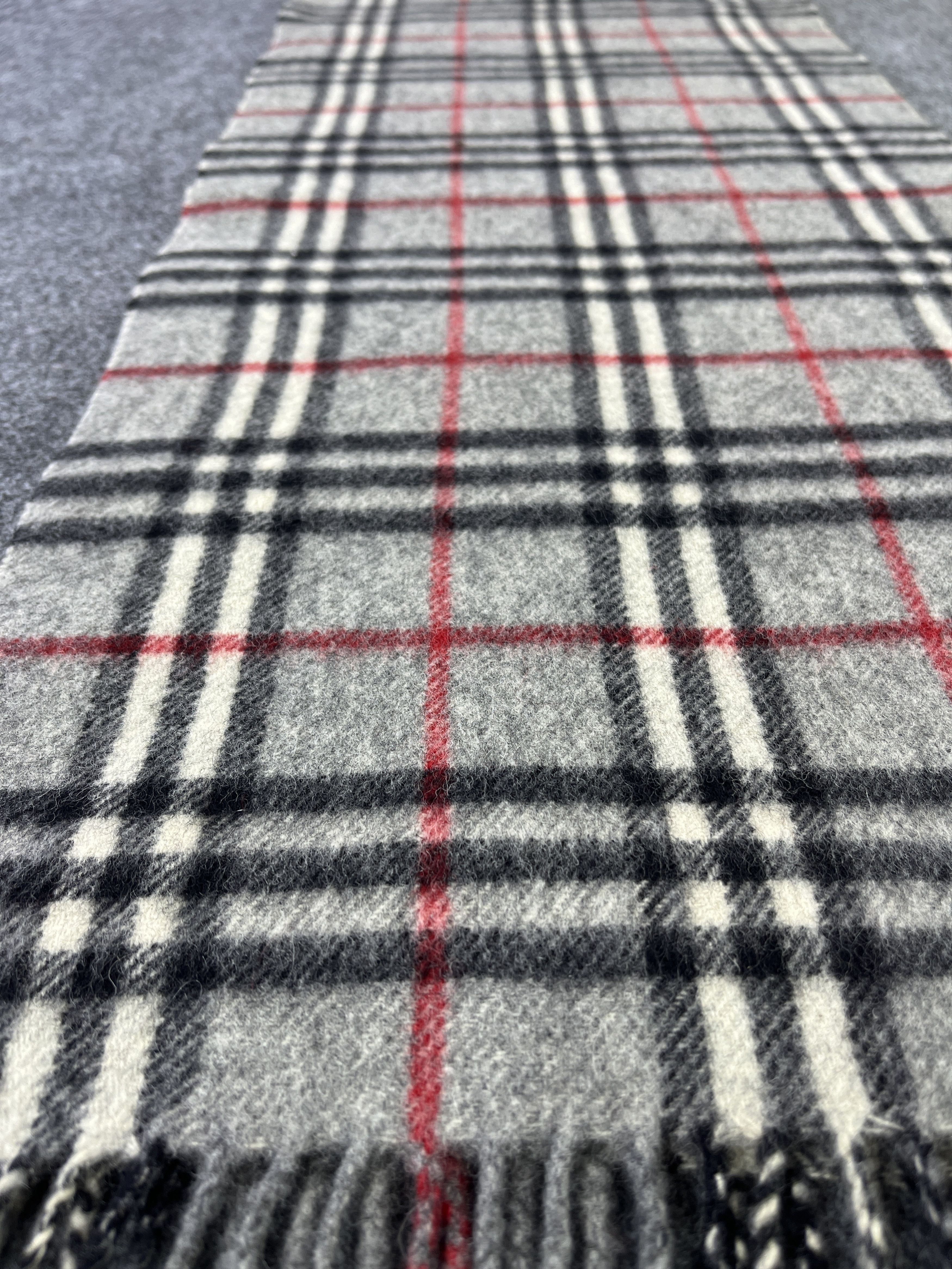 Burberry × Vintage Burberry Scarf / Muffler / Neckwear T222 Size ONE SIZE - 5 Thumbnail