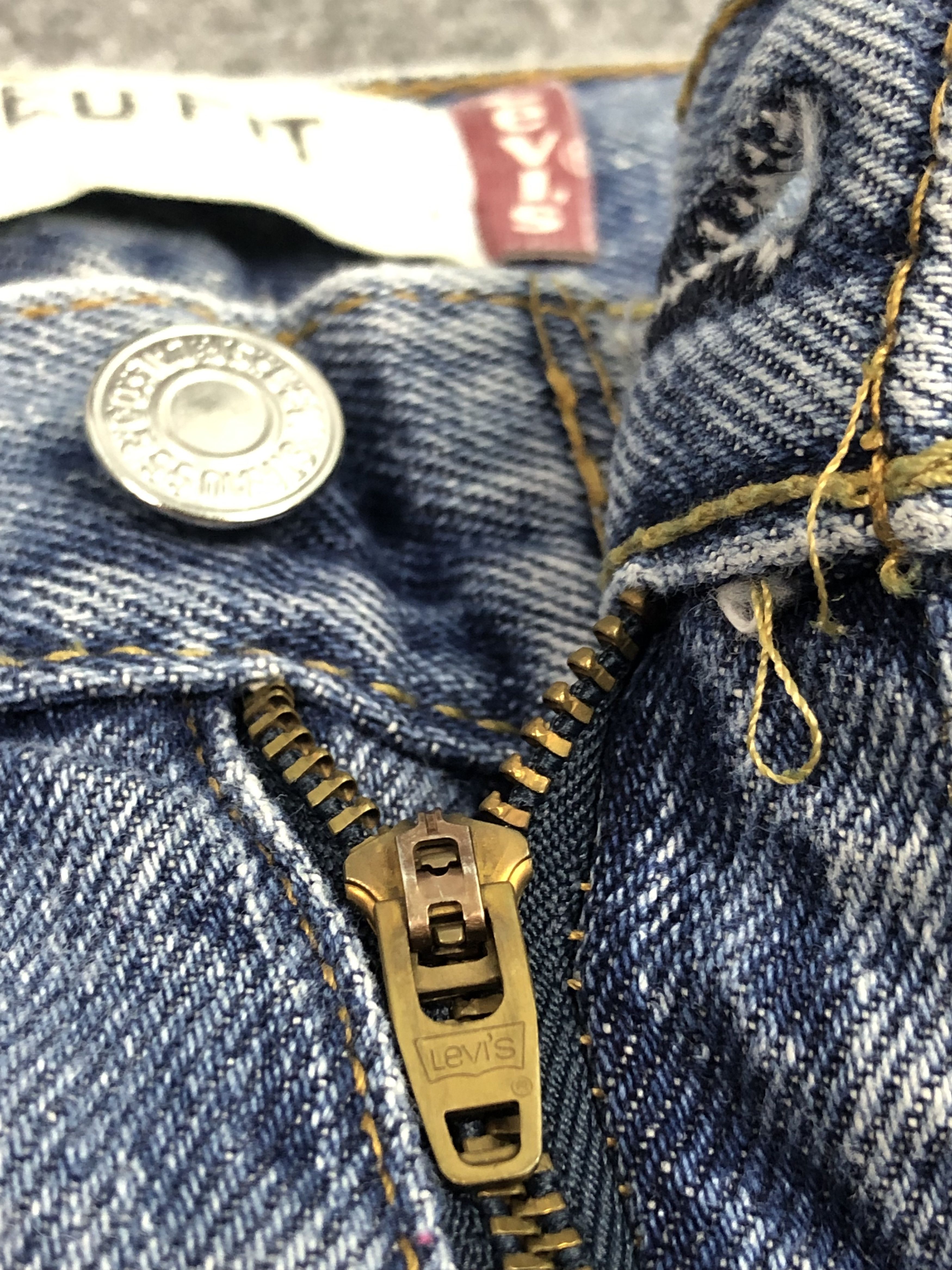 Levi's × Vintage Vintage Levis 550 Jeans DP0437 Size US 33 - 7 Thumbnail