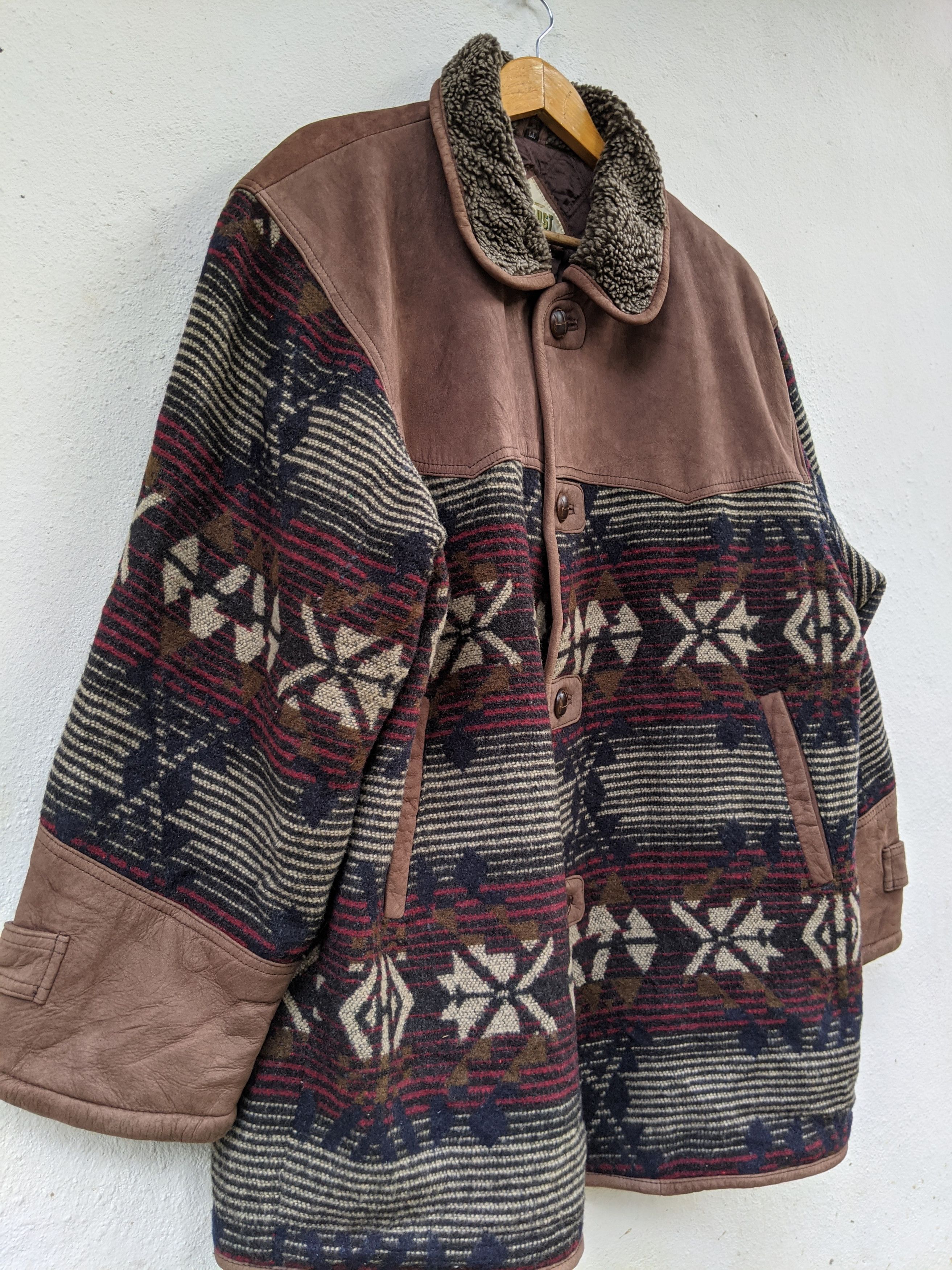 Japanese Brand VOLDUGT HOMME NAVAJO HEAVY BUTTON DOWN JACKET Size US XL / EU 56 / 4 - 9 Thumbnail