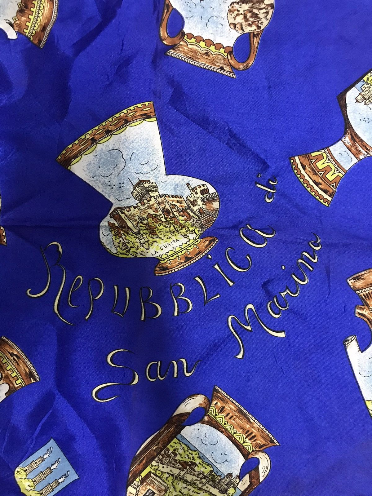 Vintage Vintage 90s Republic San Marino Silk Scarf Baroque Size ONE SIZE - 6 Thumbnail