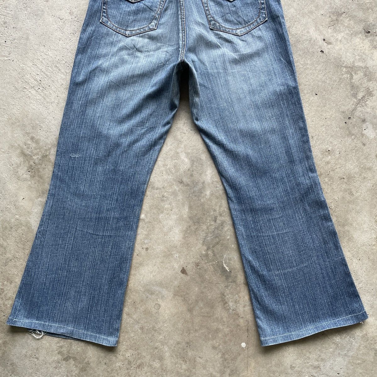 Japanese Brand Japanese Vintage Faded FLARE Denim Jeans Pants Distressed Size US 32 / EU 48 - 9 Thumbnail
