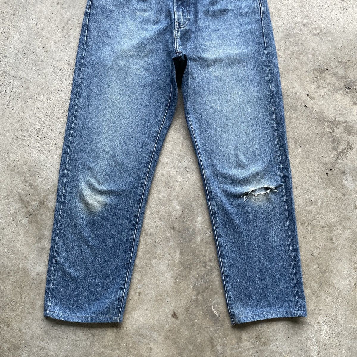 Japanese Brand Distressed💥 Vintage Japanese Brand Faded Denim Jeans Pants Size US 32 / EU 48 - 4 Thumbnail