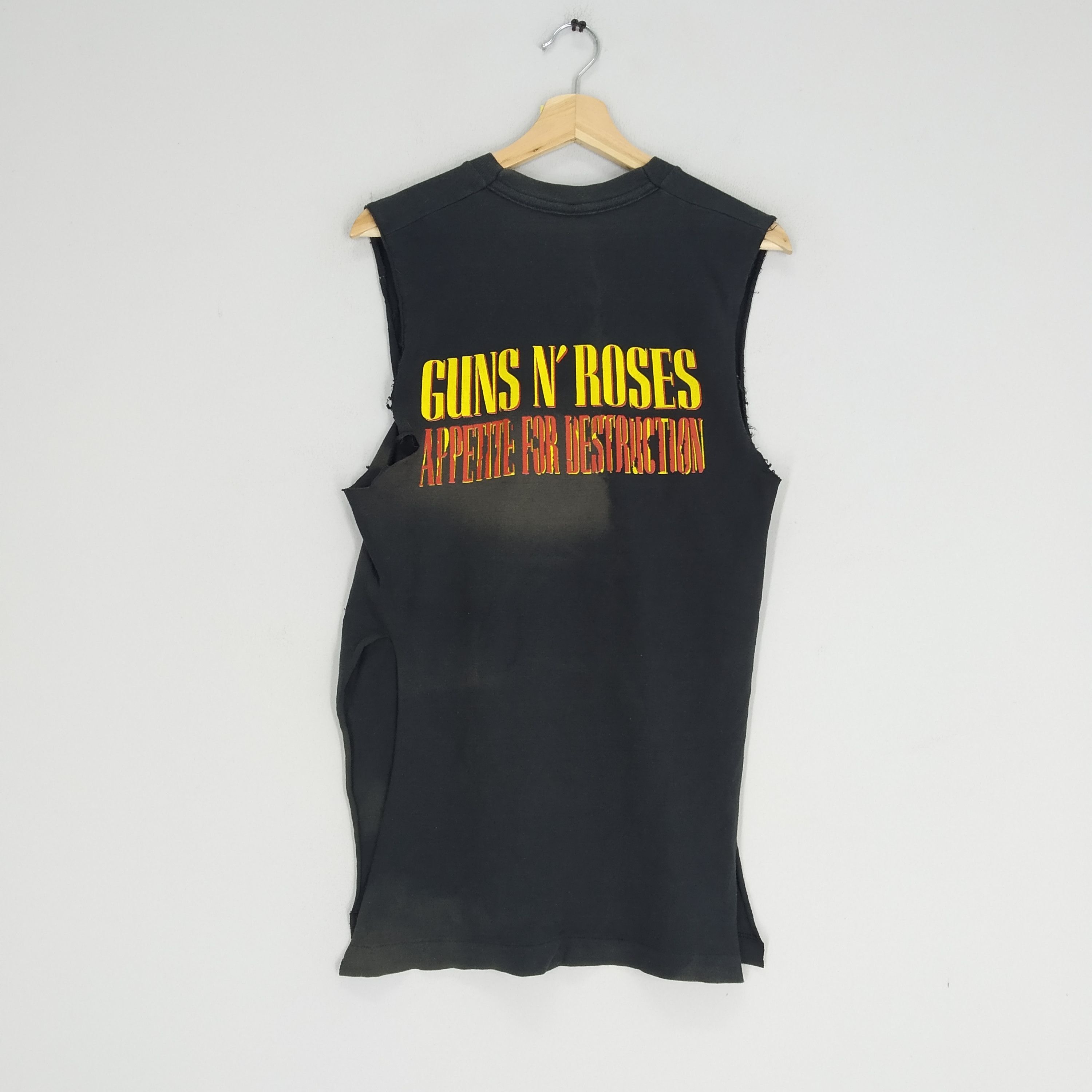 Band Tees Vintage 80s Distressed Gun N Roses Cut Off Sleeve Shirt Size US S / EU 44-46 / 1 - 2 Thumbnail