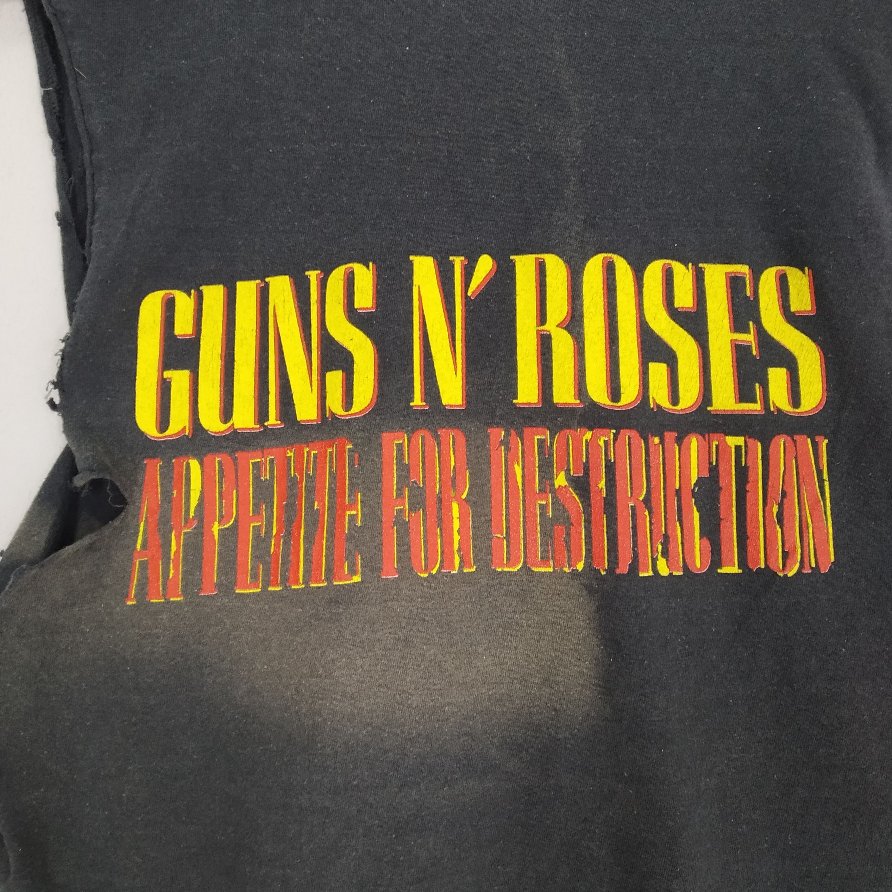 Band Tees Vintage 80s Distressed Gun N Roses Cut Off Sleeve Shirt Size US S / EU 44-46 / 1 - 10 Thumbnail