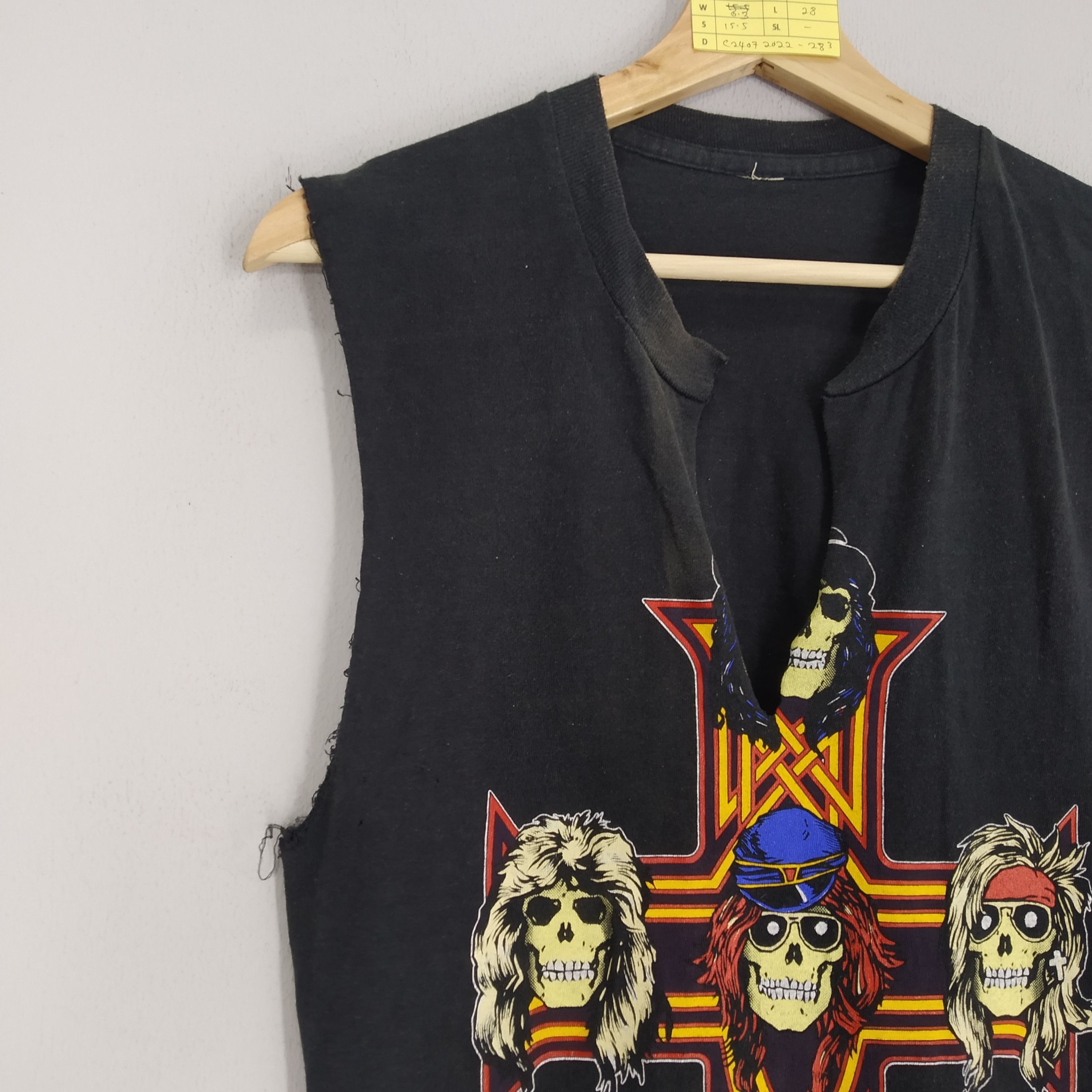 Band Tees Vintage 80s Distressed Gun N Roses Cut Off Sleeve Shirt Size US S / EU 44-46 / 1 - 6 Thumbnail