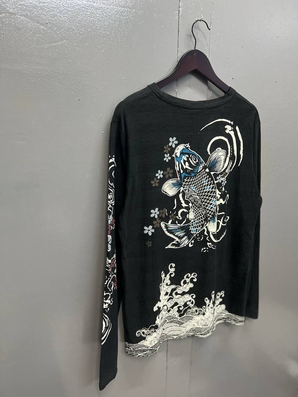 Japanese Brand VINTAGE KOI FISH BIG PRINT LONGSLEEVE TSHIRT Size US L / EU 52-54 / 3 - 6 Thumbnail