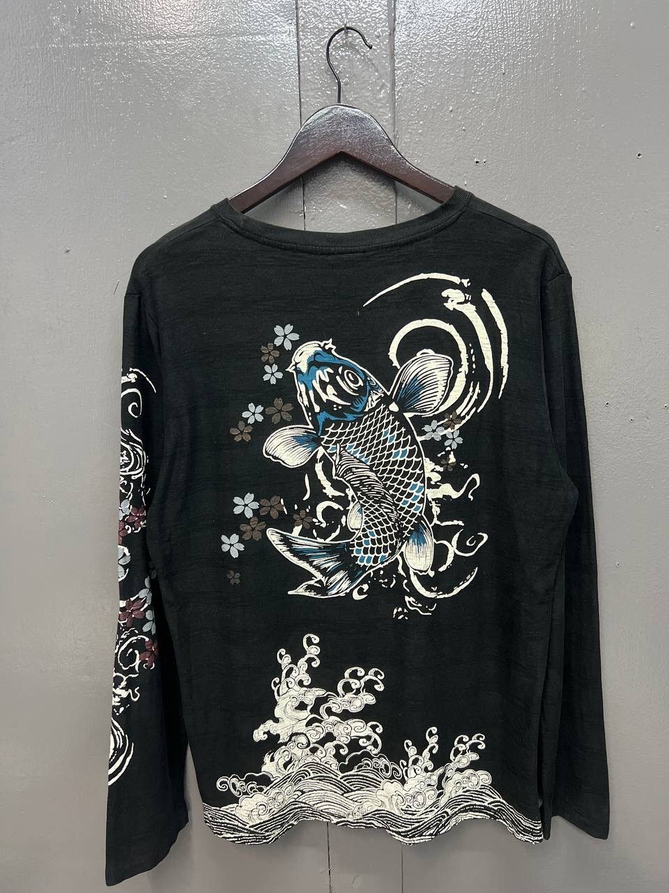 Japanese Brand VINTAGE KOI FISH BIG PRINT LONGSLEEVE TSHIRT Size US L / EU 52-54 / 3 - 1 Thumbnail
