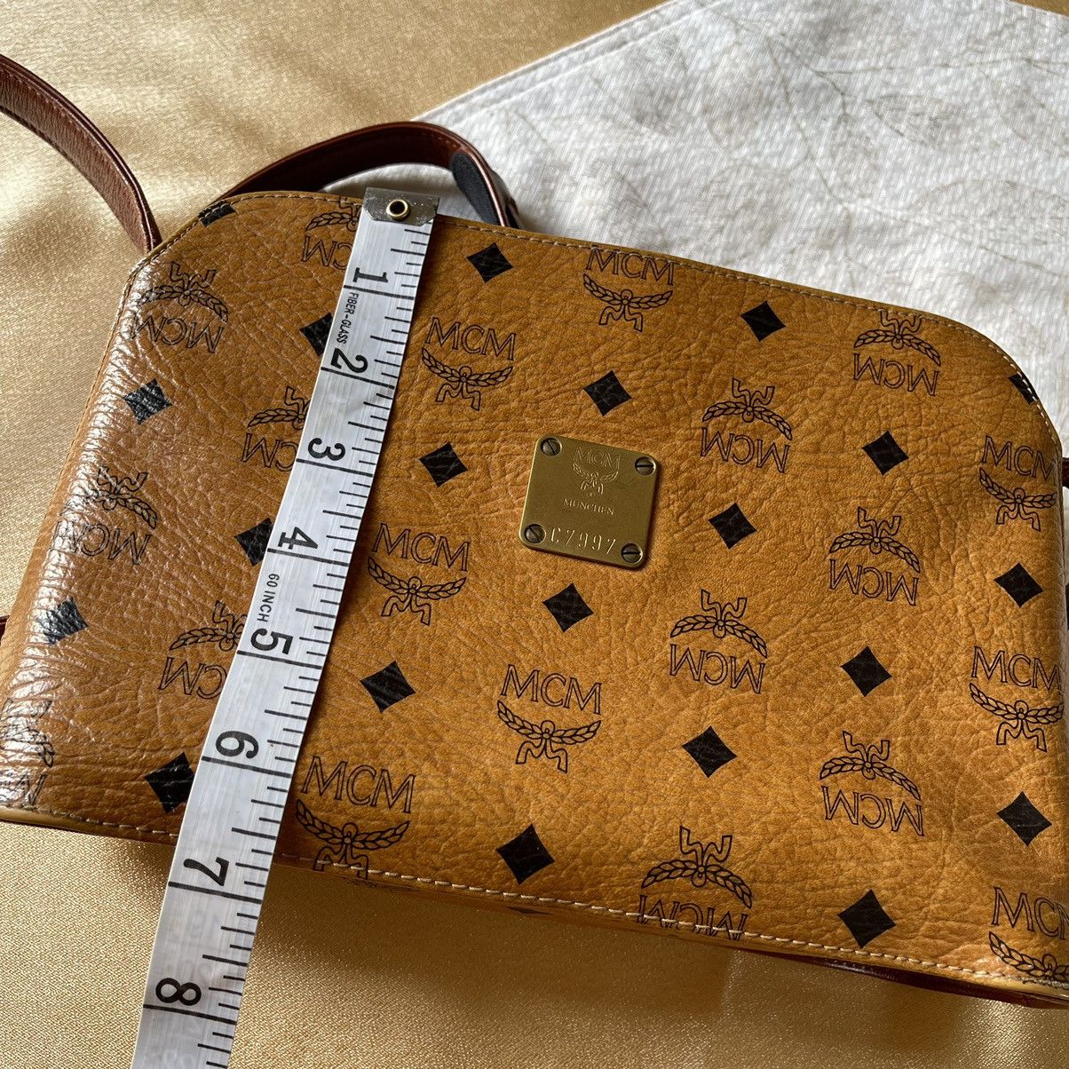 MCM MCM MUNCHEN C7997 leather slingbag Size ONE SIZE - 11 Thumbnail