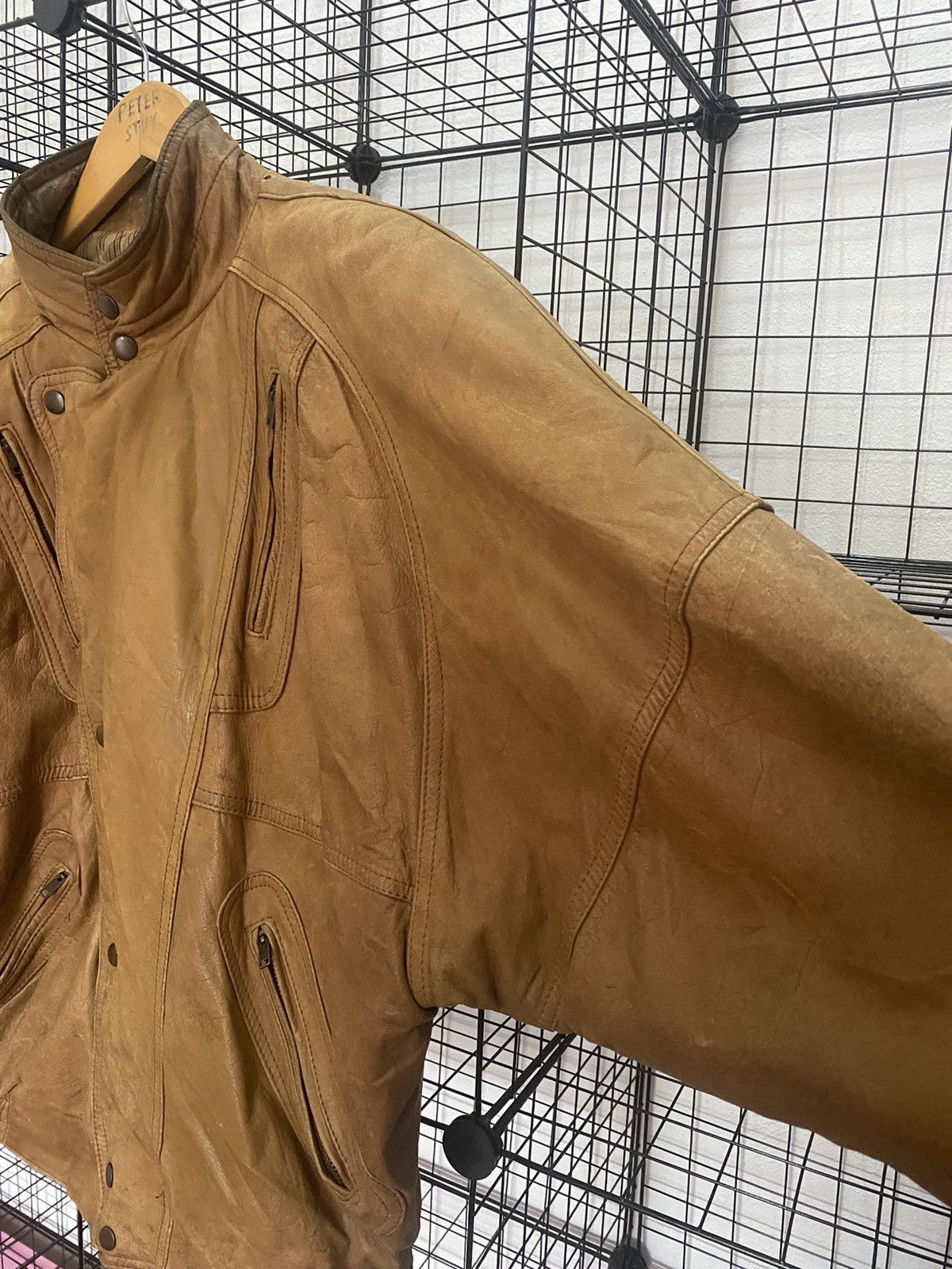 Valentino × Vintage 🔥VINTAGE 90’s VALENTINO LEATHER BOMBER JACKET Size US L / EU 52-54 / 3 - 5 Thumbnail