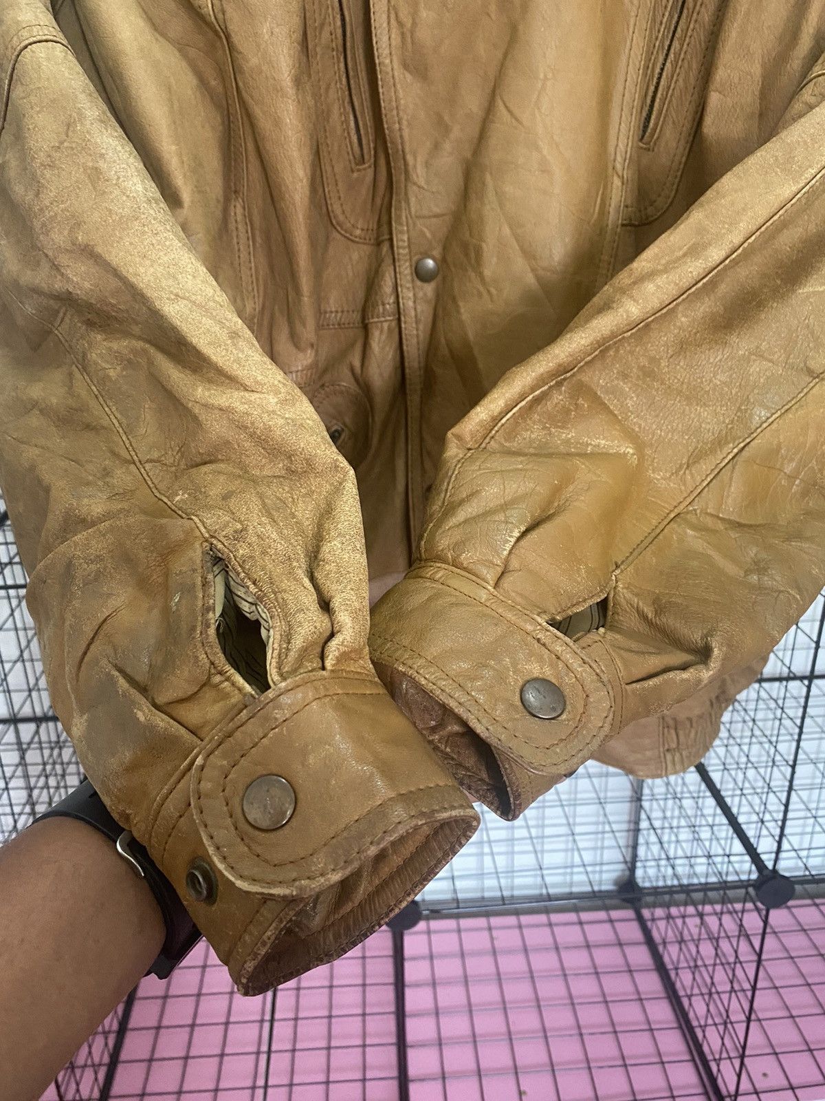 ジャケット・アウター 90s valentino leather bomber jacket used Valentino Vintage 90's Valentino Leather Jacket - L | Parallel