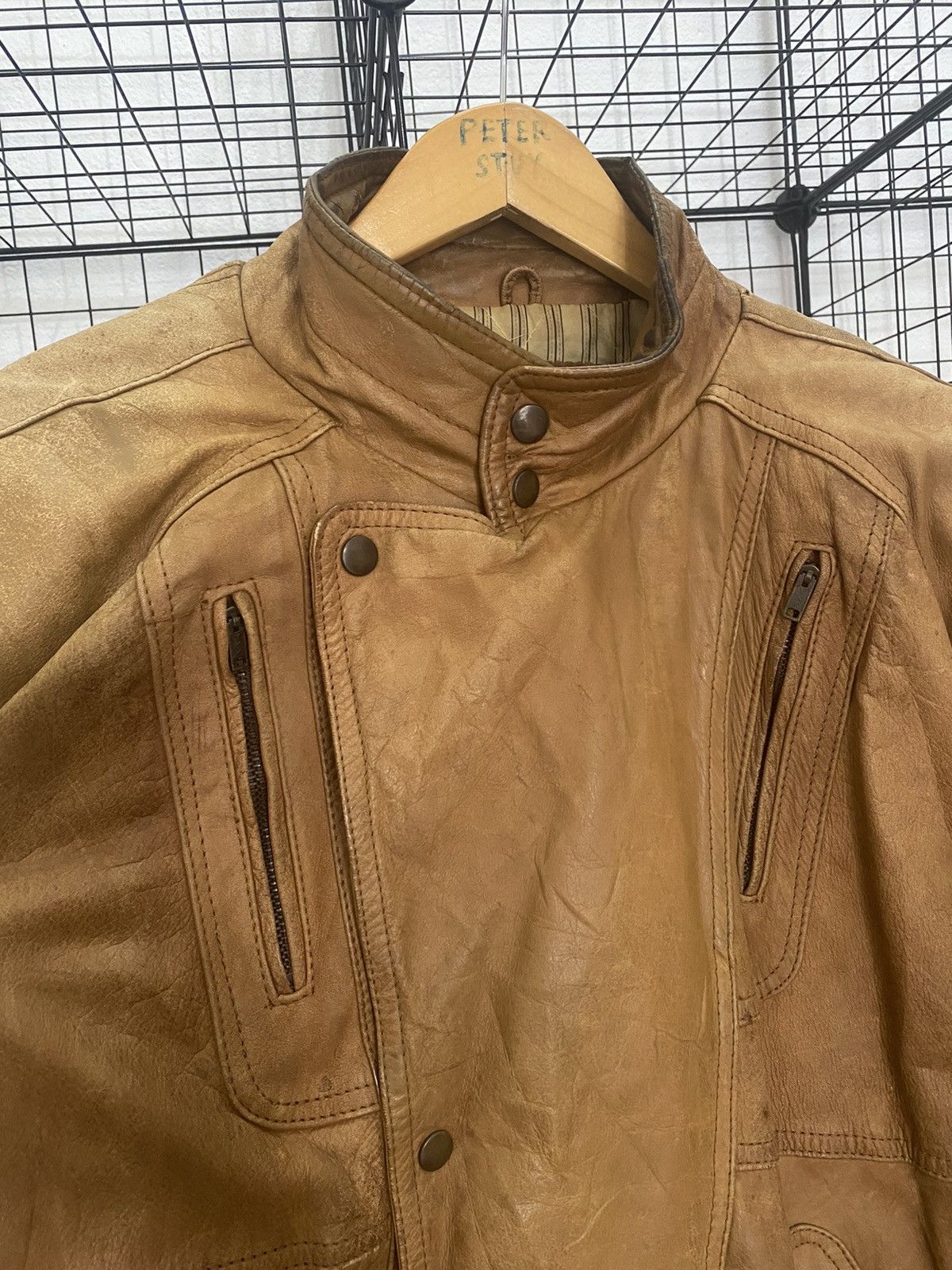Valentino × Vintage 🔥VINTAGE 90’s VALENTINO LEATHER BOMBER JACKET Size US L / EU 52-54 / 3 - 3 Thumbnail