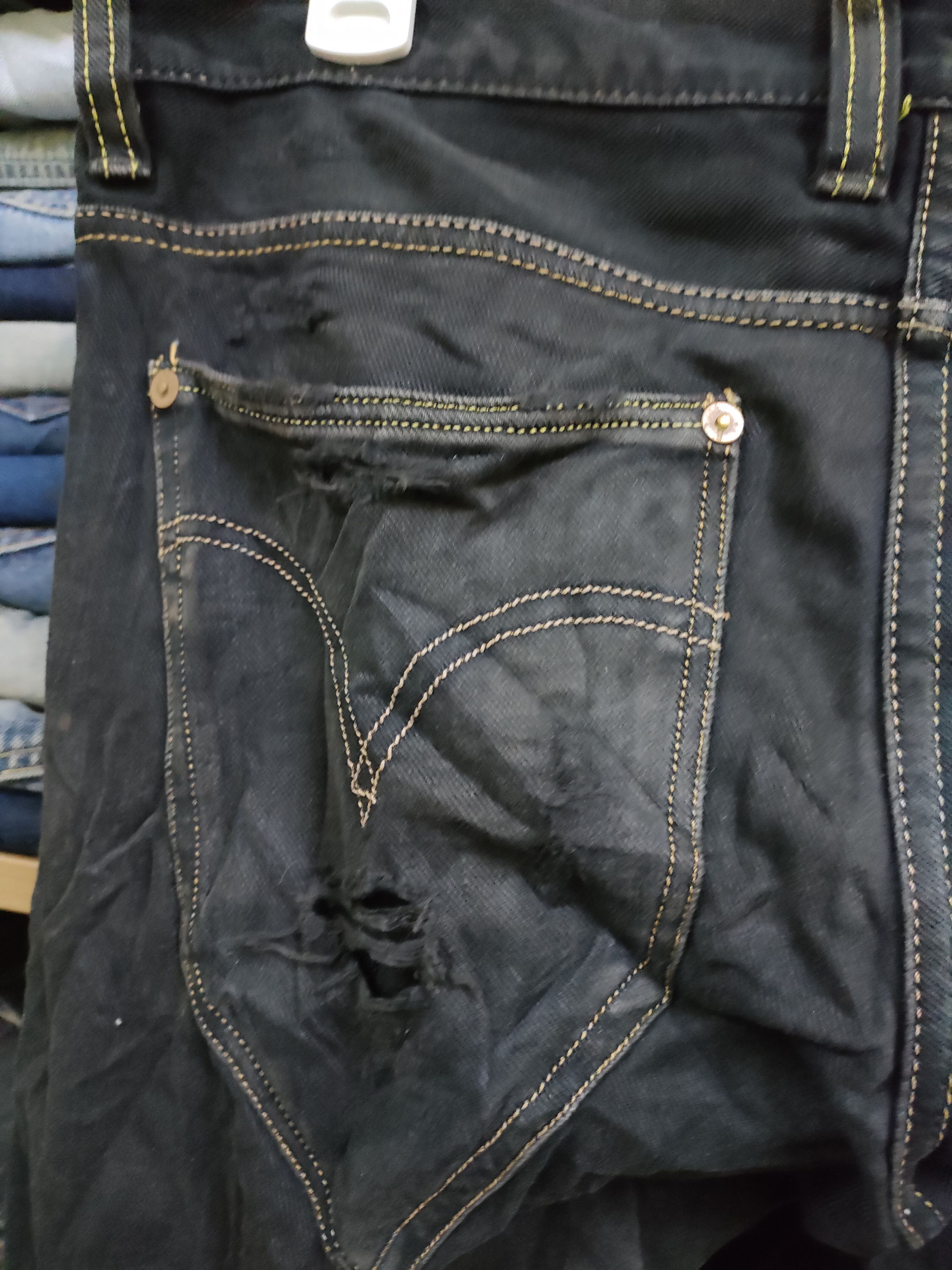 Levi's Levis Red Distressed Pants Size US 32 / EU 48 - 4 Thumbnail