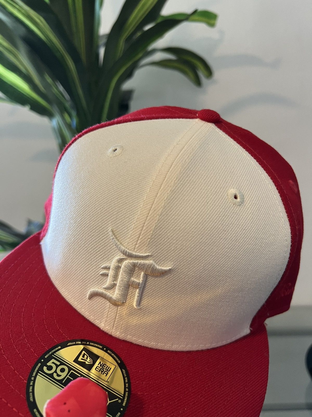Fear of God × MLB × New Era Fear of God Essentials 59Fifty Fitted Hat Size ONE SIZE - 3 Thumbnail