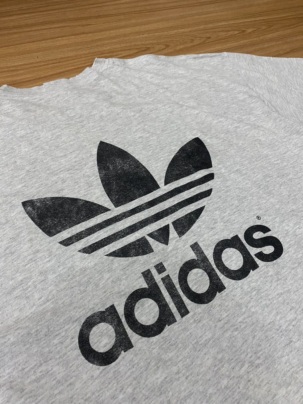 Adidas VINTAGE ADIDAS BIG LOGO MADE IN USA T-SHIRT Size US XL / EU 56 / 4 - 4 Thumbnail